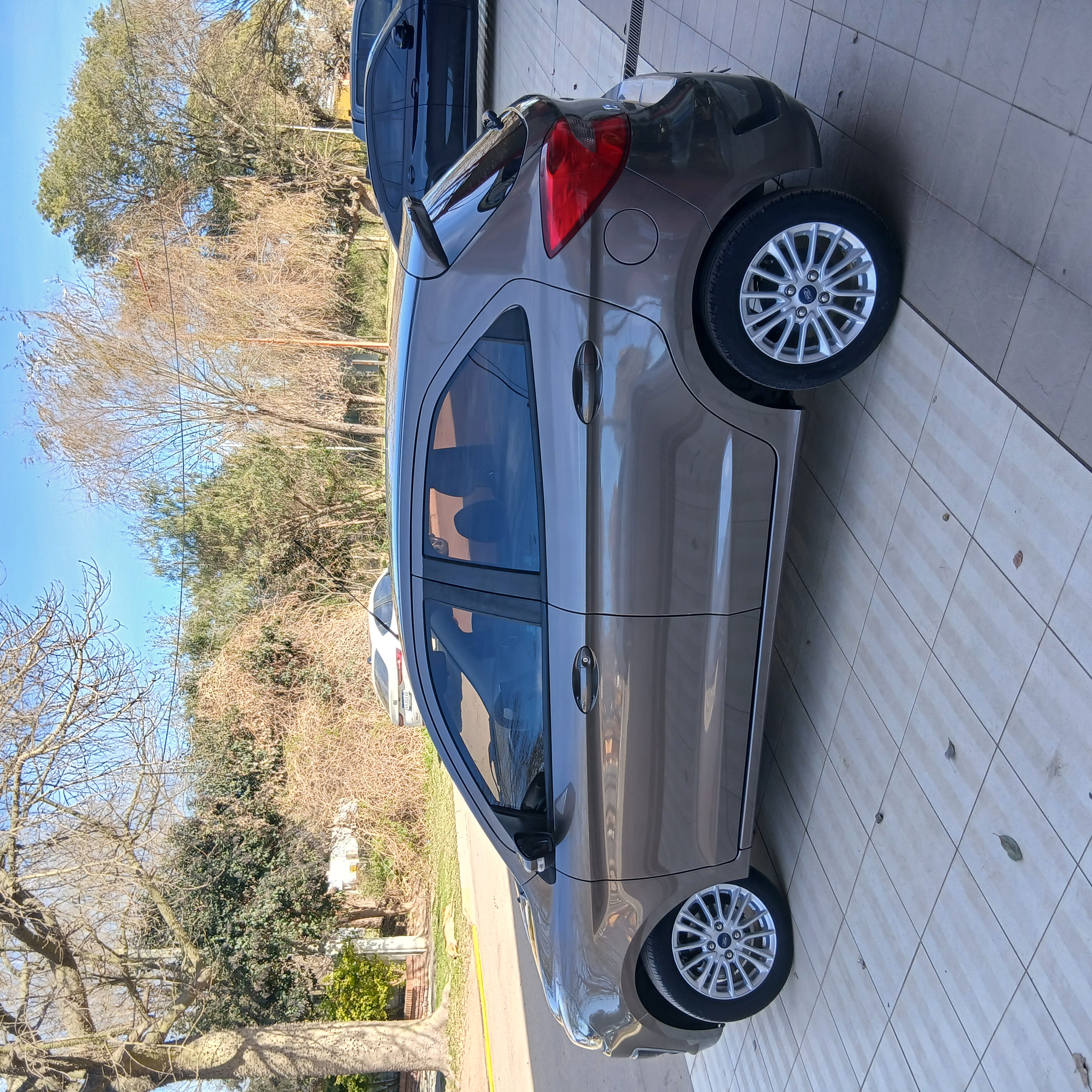 Ford Ka SEL AT