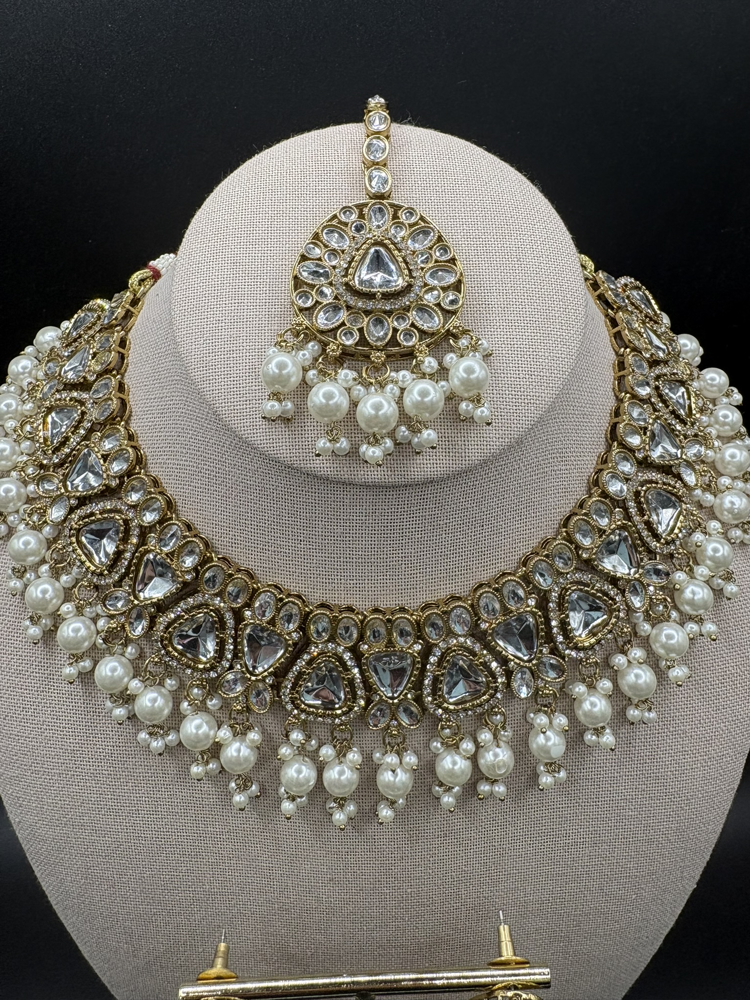 Kundan Pearl  Semi - Bridal Jewelry Set