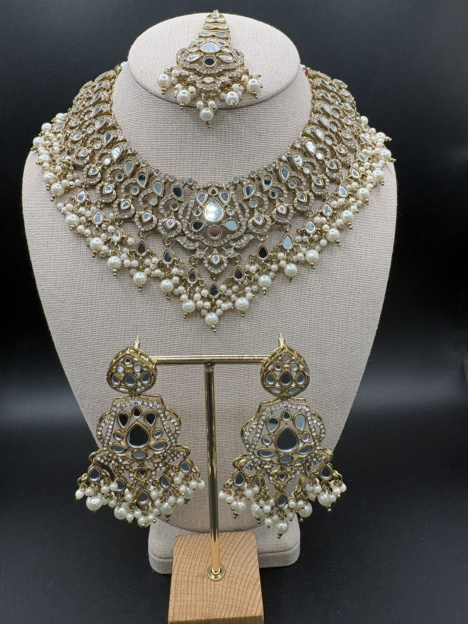 Royal Semi-Bridal Mirror  Jewelry Set