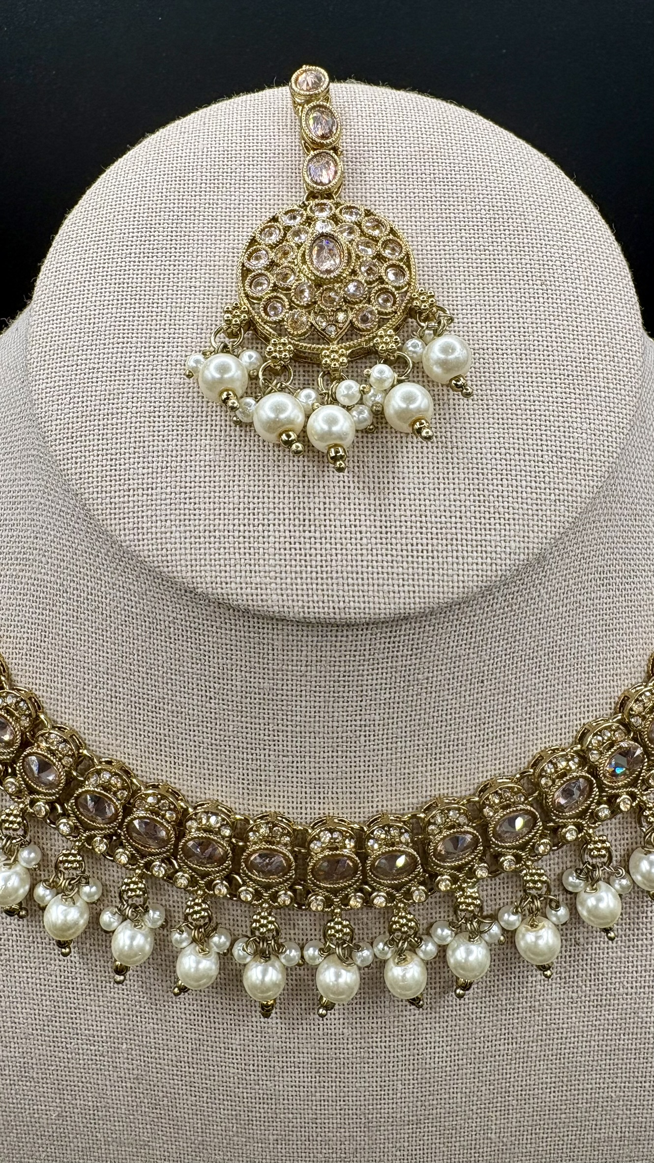 Antique Stones and Pearl Necklace Set