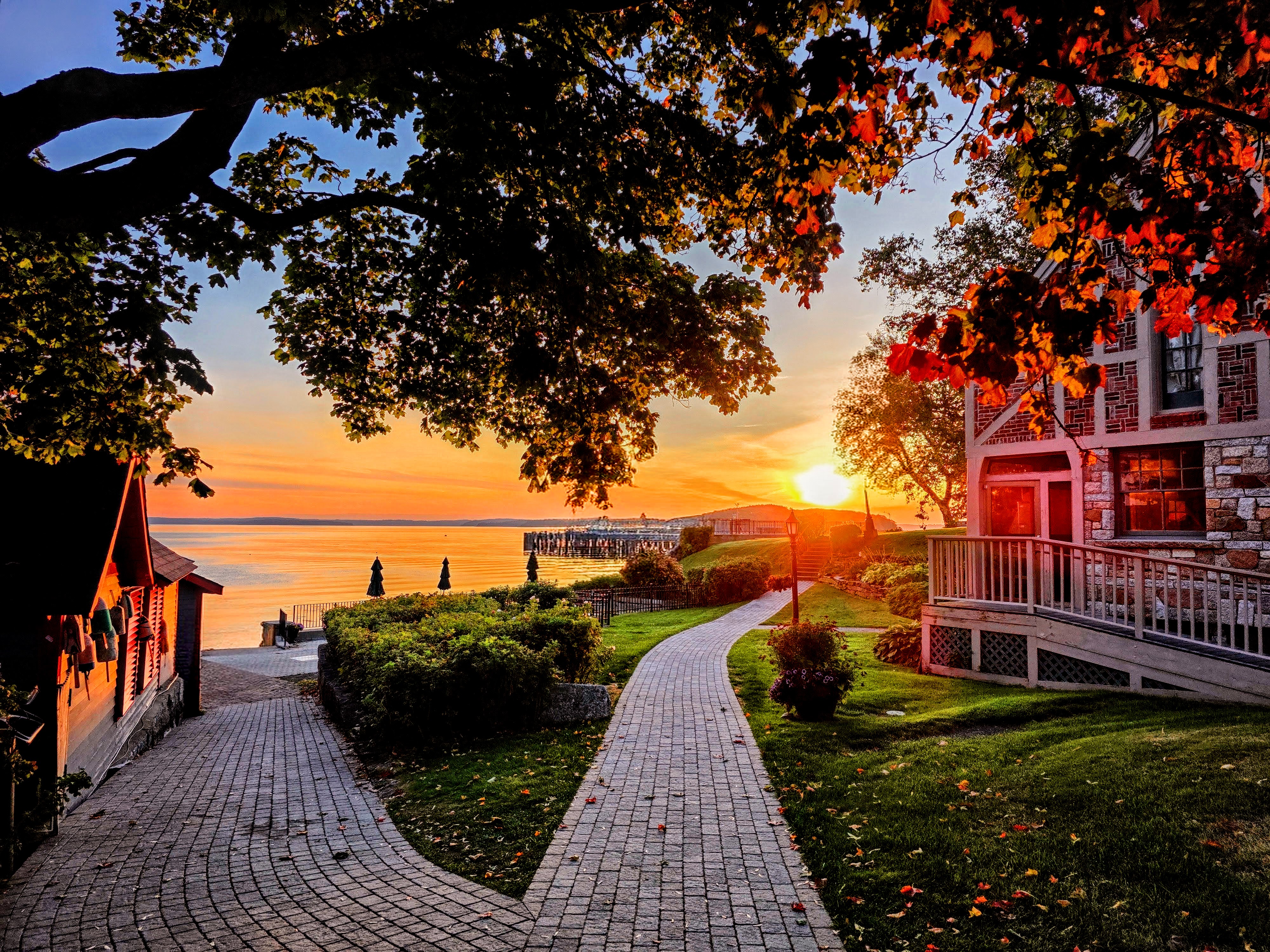 Premier Digital Travel Guide to Acadia