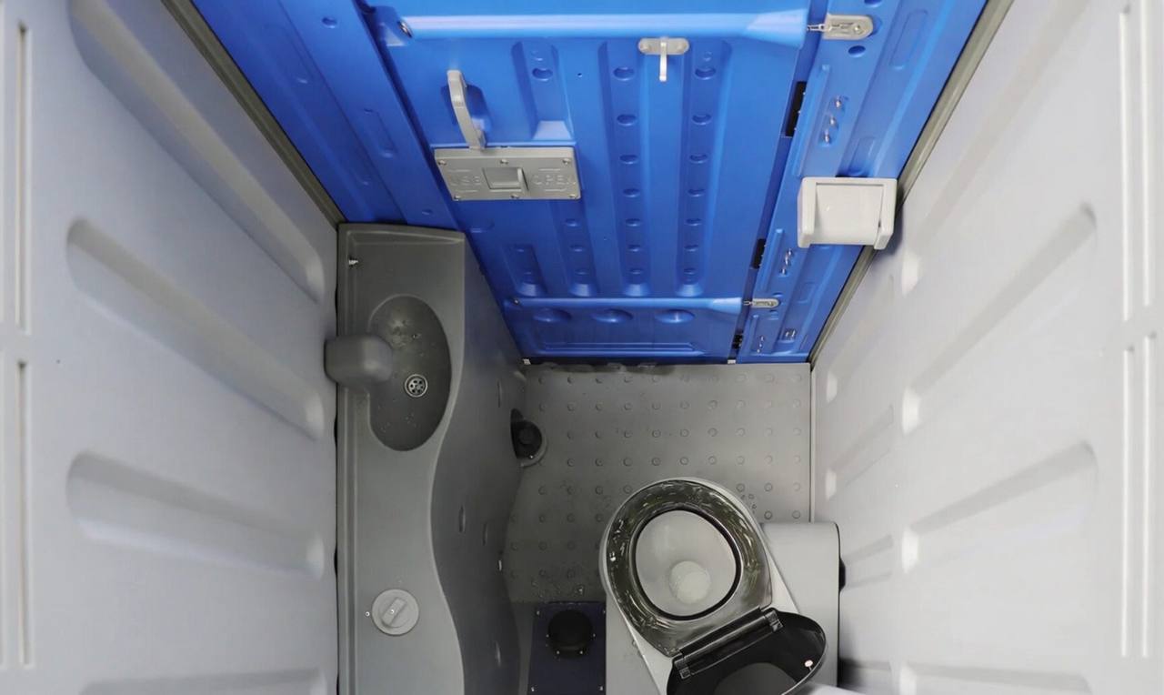 Toilet Portaloo with Steel Skids