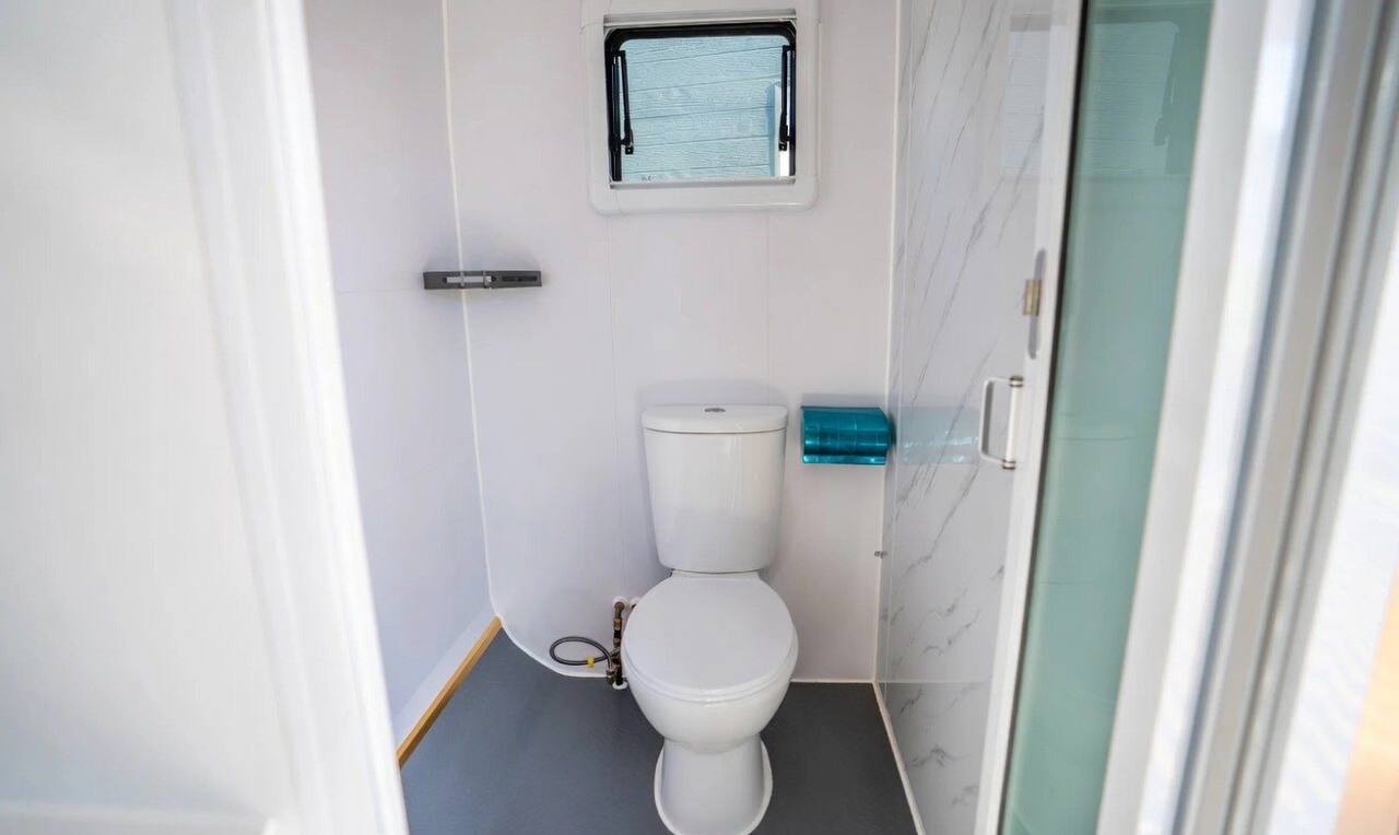 4m Micro Pods with Bath/Office/Bed