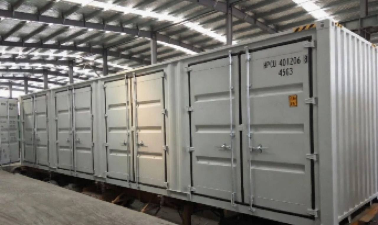 2 x 40ft Side Opening Shipping Containers