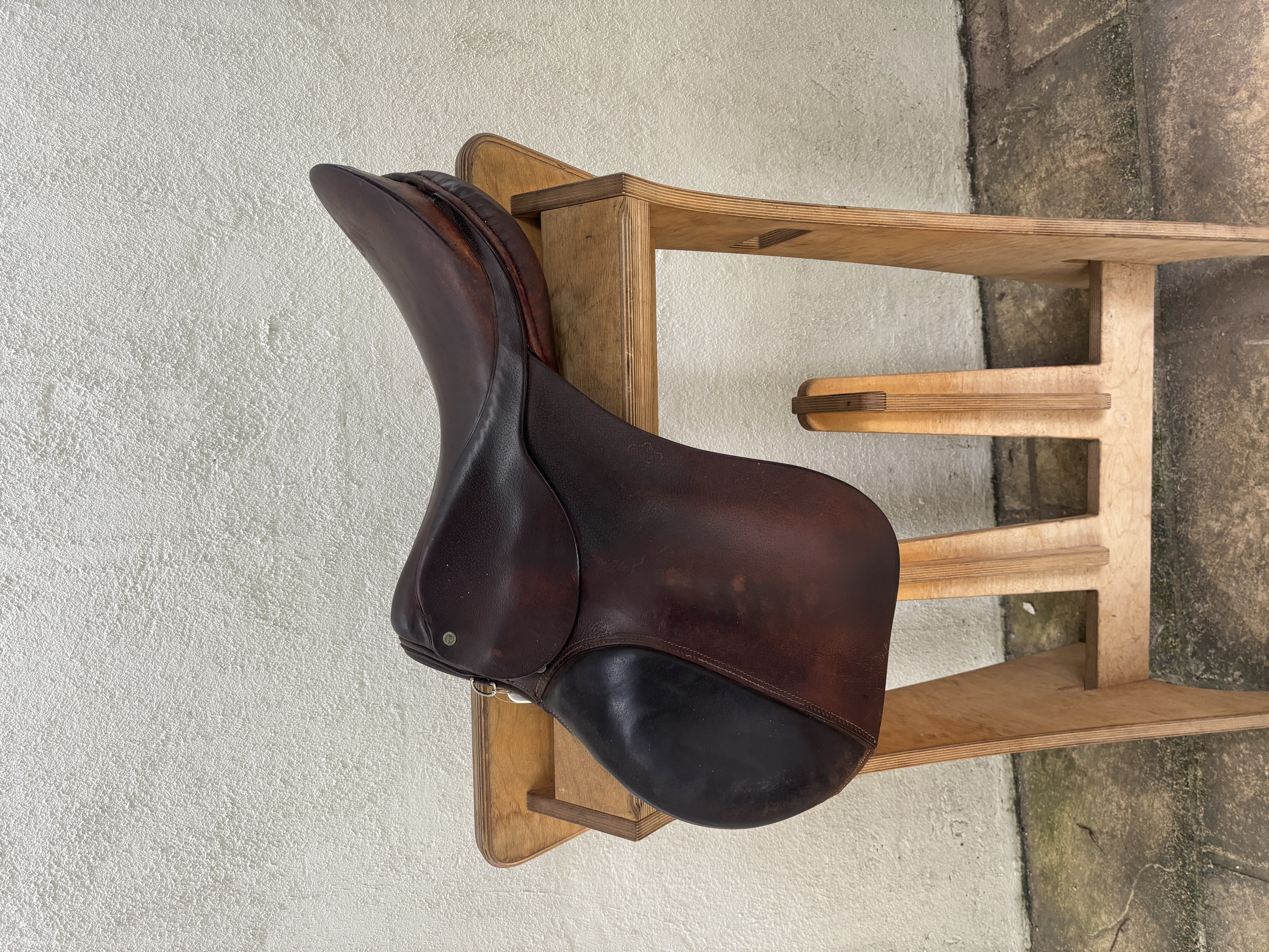 Barnsby, Brown, 17.5"