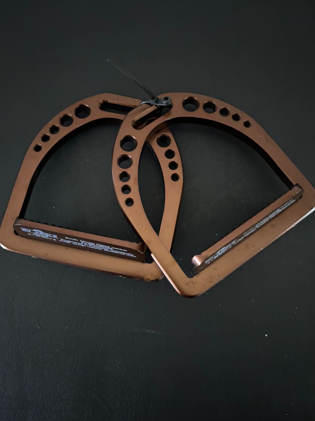 Nu Angle standard stirrups bronze