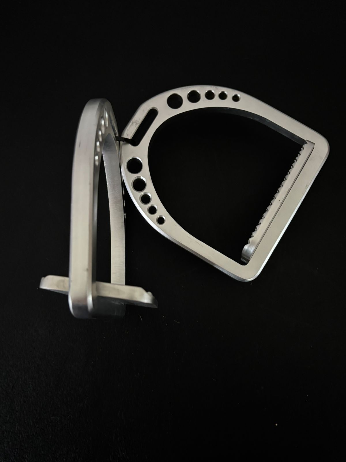 Nu Angle standard stirrups