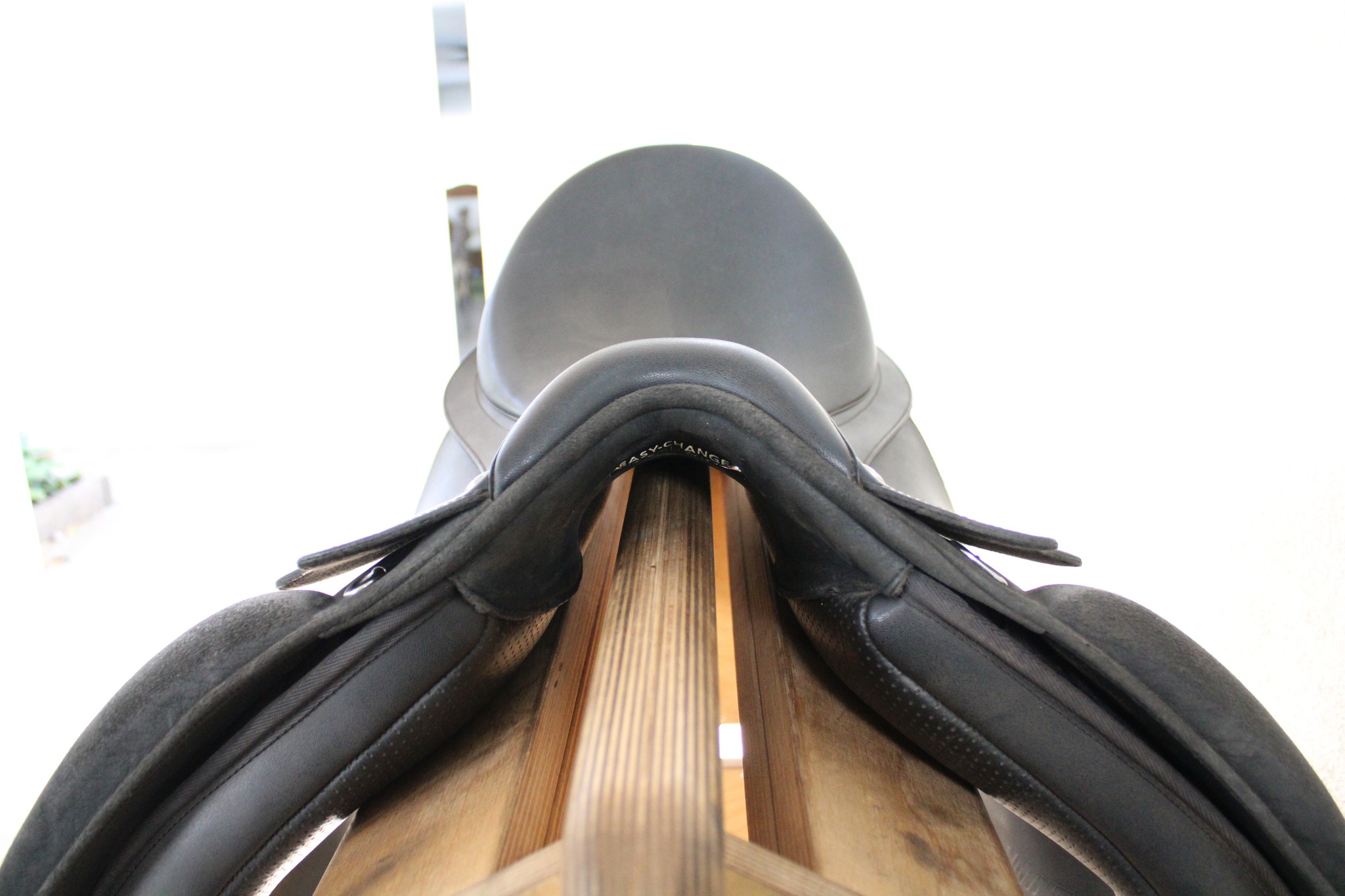 Wintec 500, Black, 17.5"