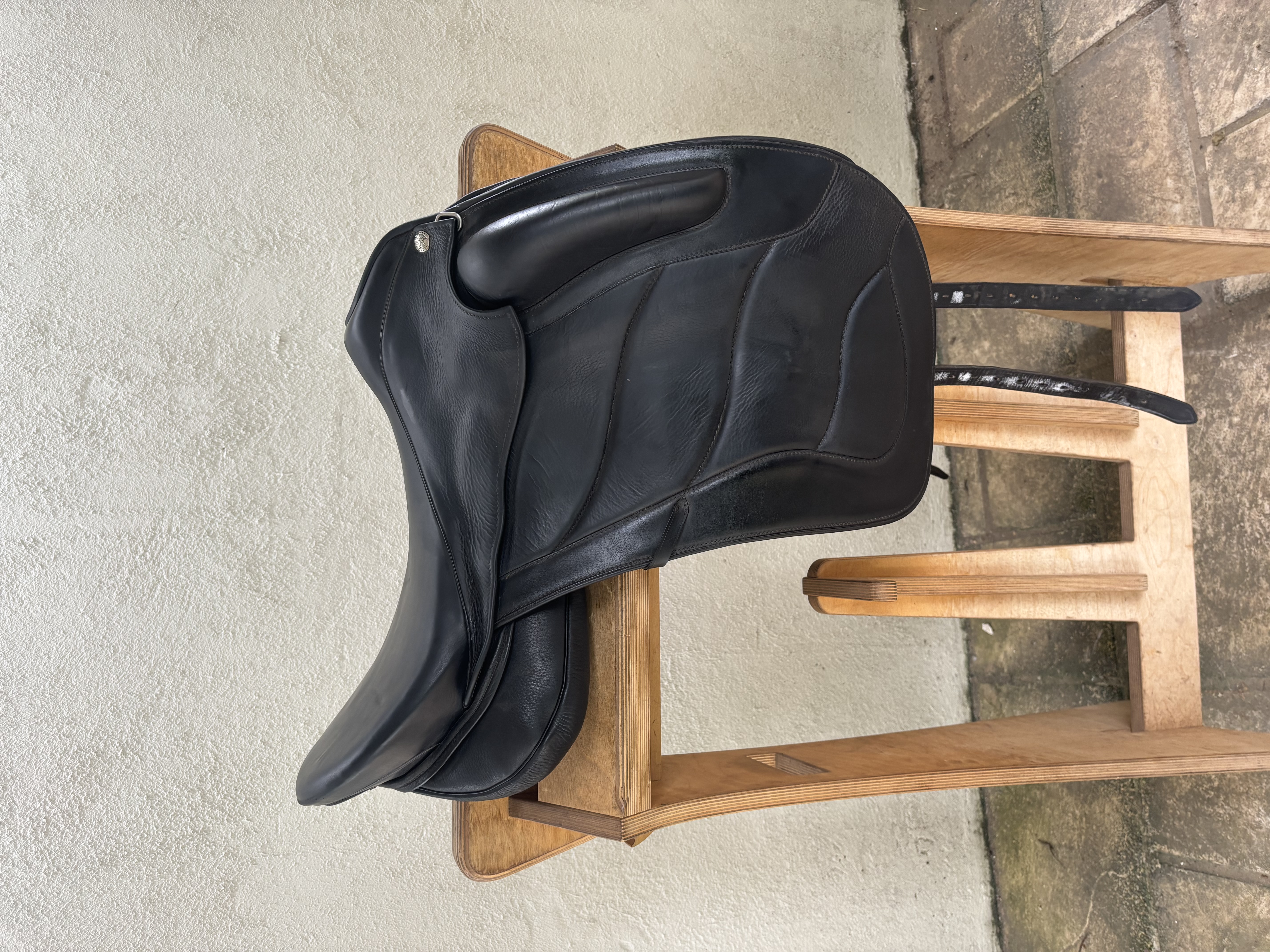 Sommer Tosca, Black, 18"