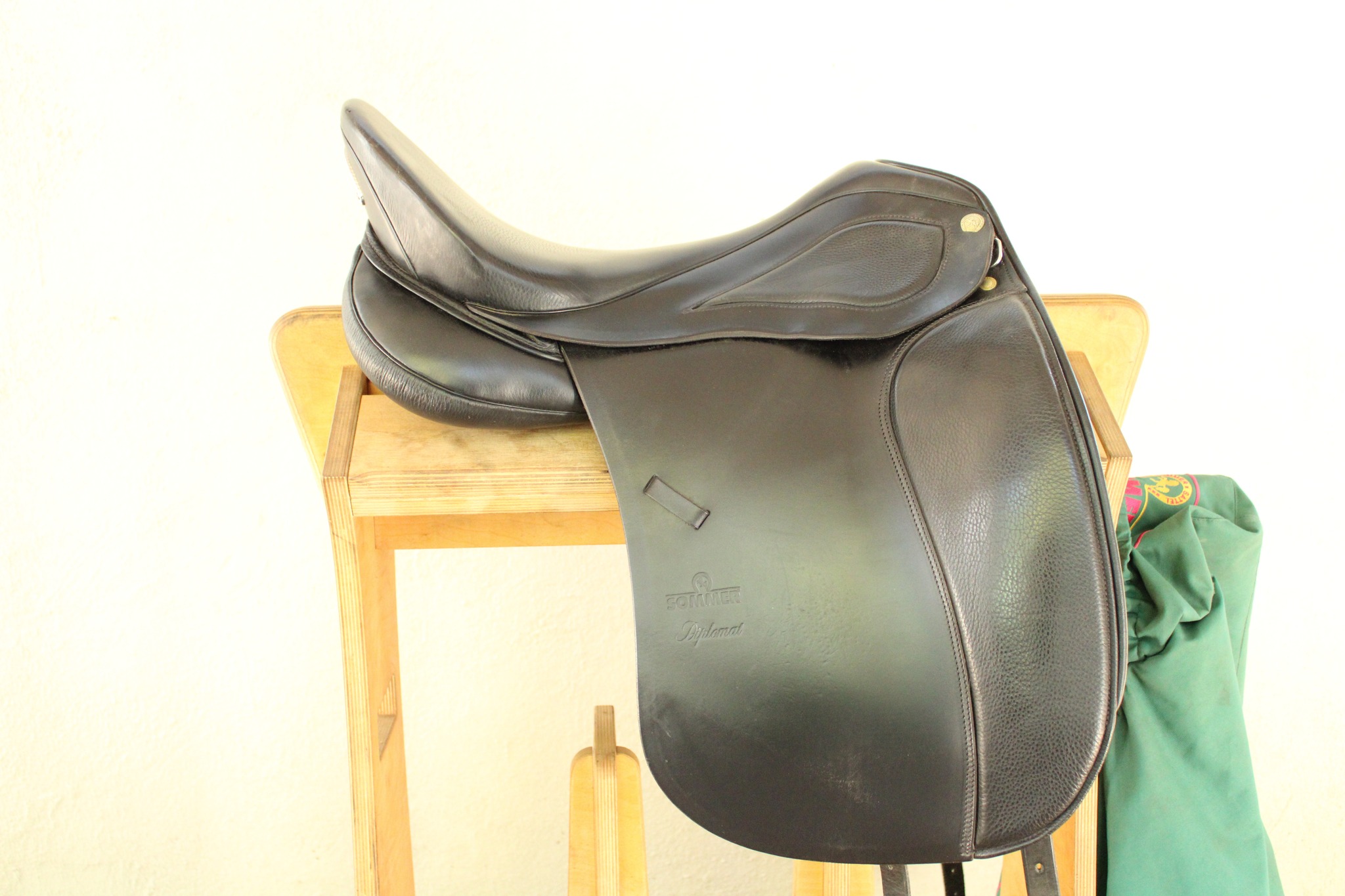 Sommer Diplomat, Black, 18"