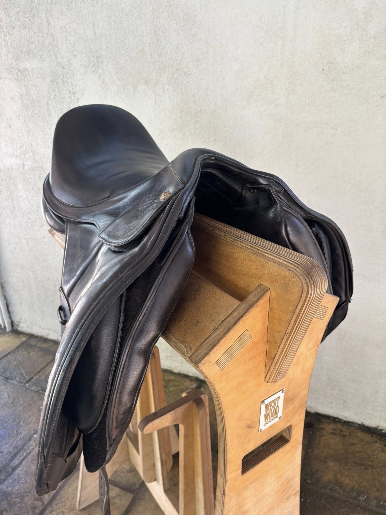 Fairfax, Black, 17.5"