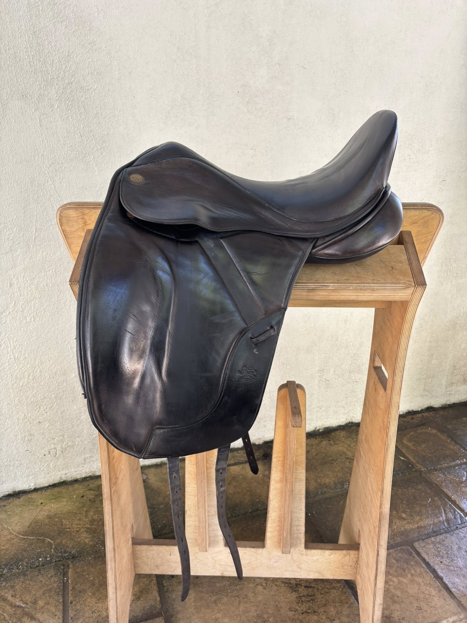 Fairfax, Black, 17.5"