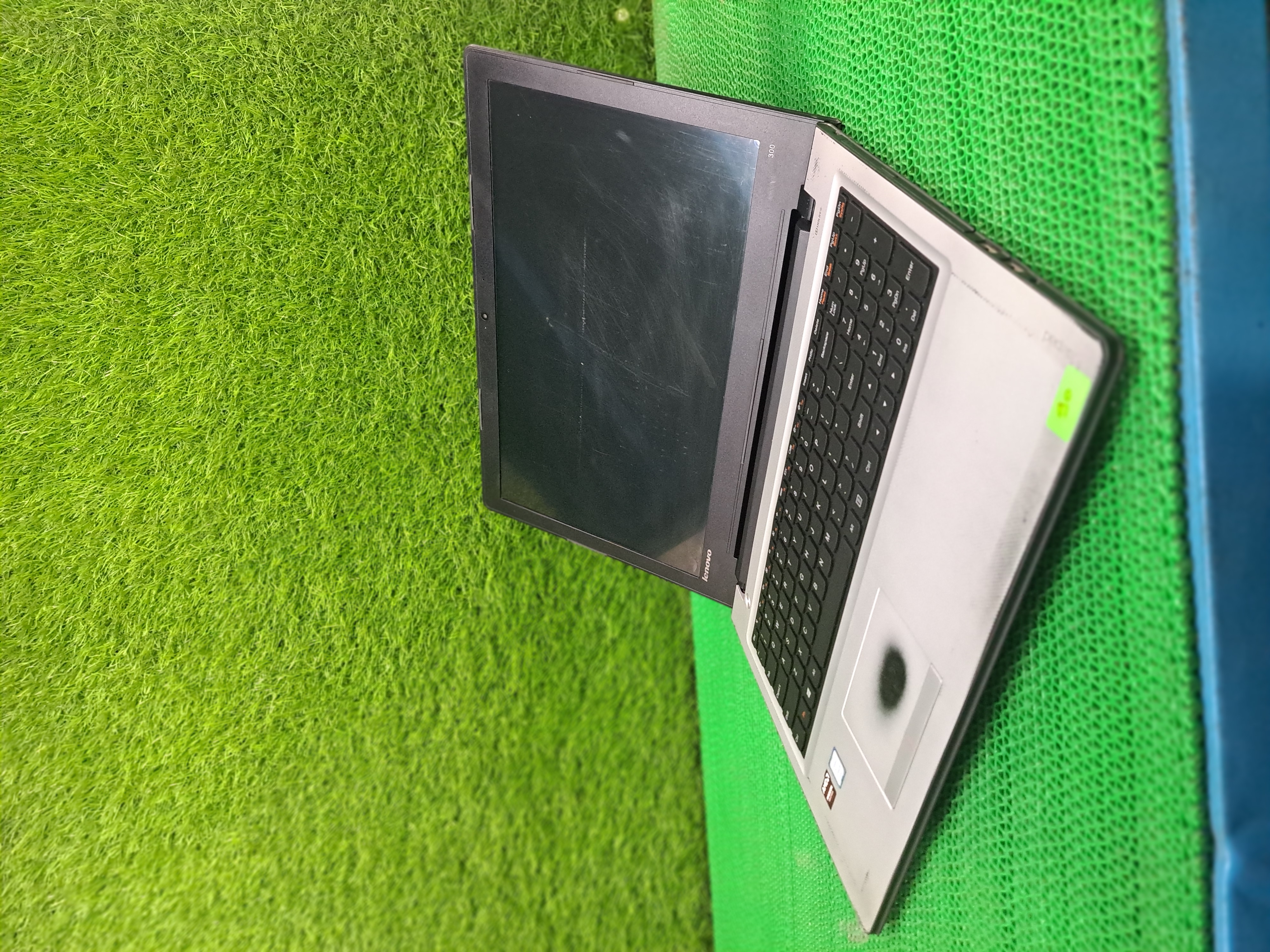 Lenovo IdeaPad 300-15ISK - Intel Core i5 6th Gen | 8GB RAM | 256GB SSD | 2GB/4GB Dedicated Graphics | 15.6" HD Display | Dolby Audio