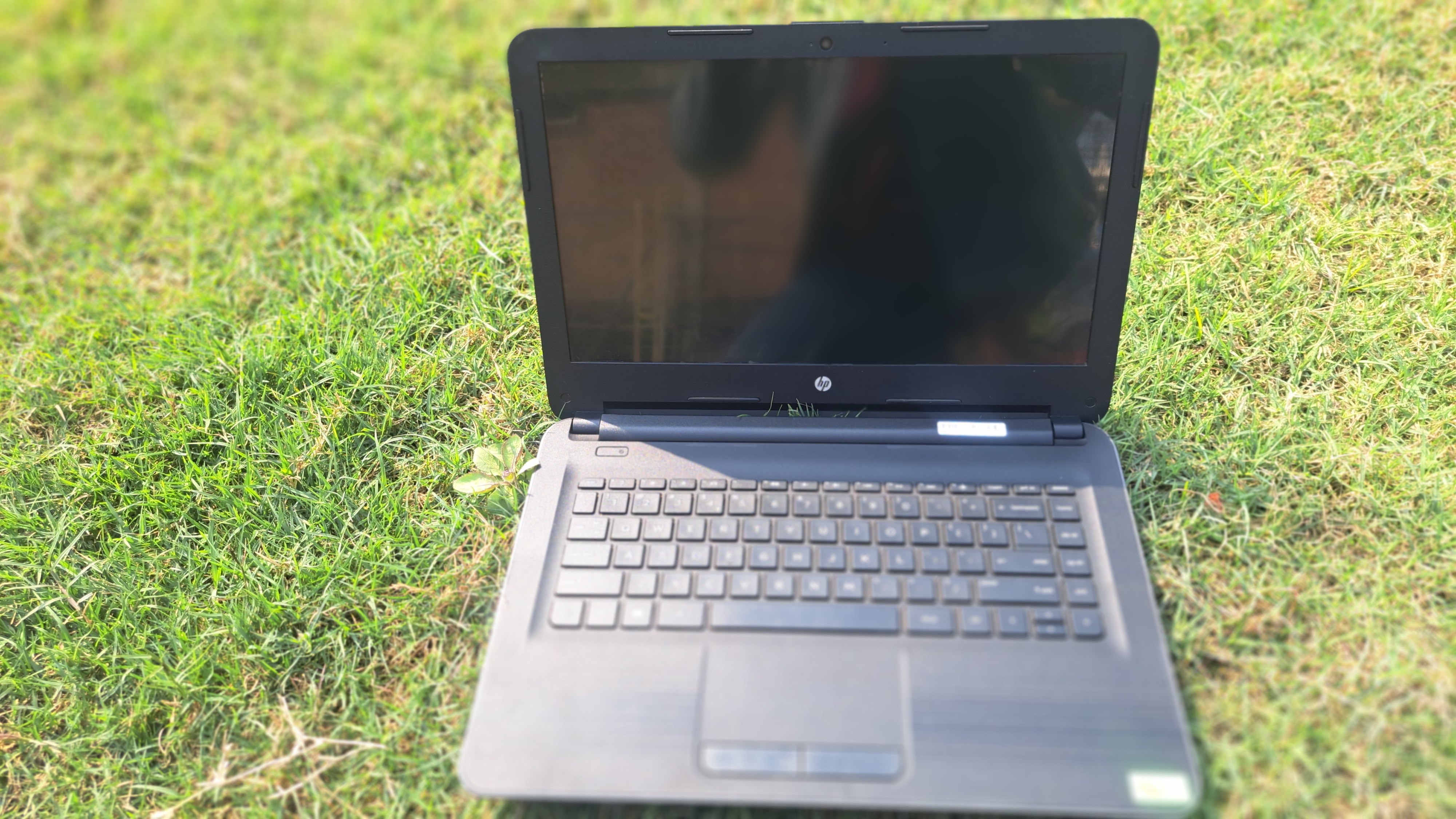 HP Notebook 245 G5 | AMD Processor | 4GB RAM | 128GB SSD | 14-inch HD Display | Lightweight Business Class Laptop