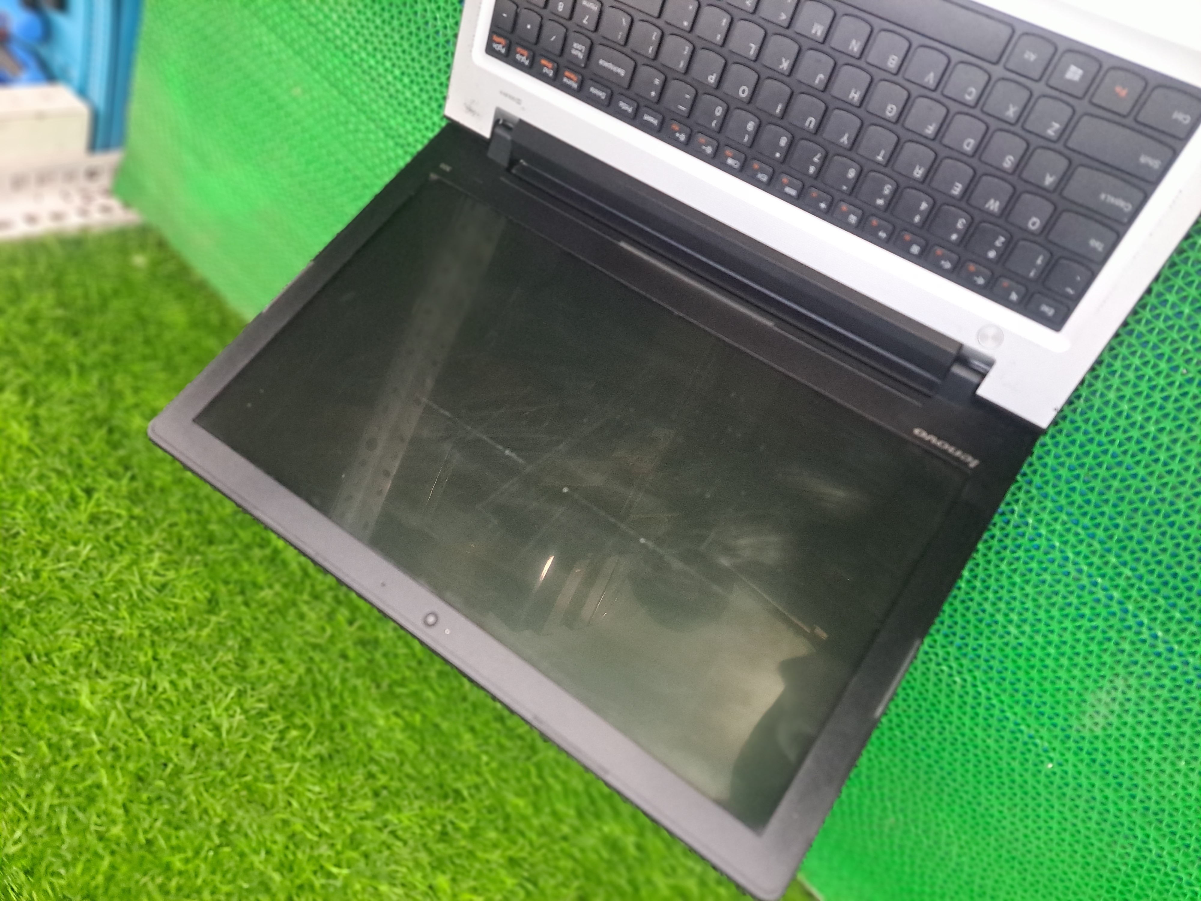 Lenovo IdeaPad 300-15ISK - Intel Core i5 6th Gen | 8GB RAM | 256GB SSD | 2GB/4GB Dedicated Graphics | 15.6" HD Display | Dolby Audio