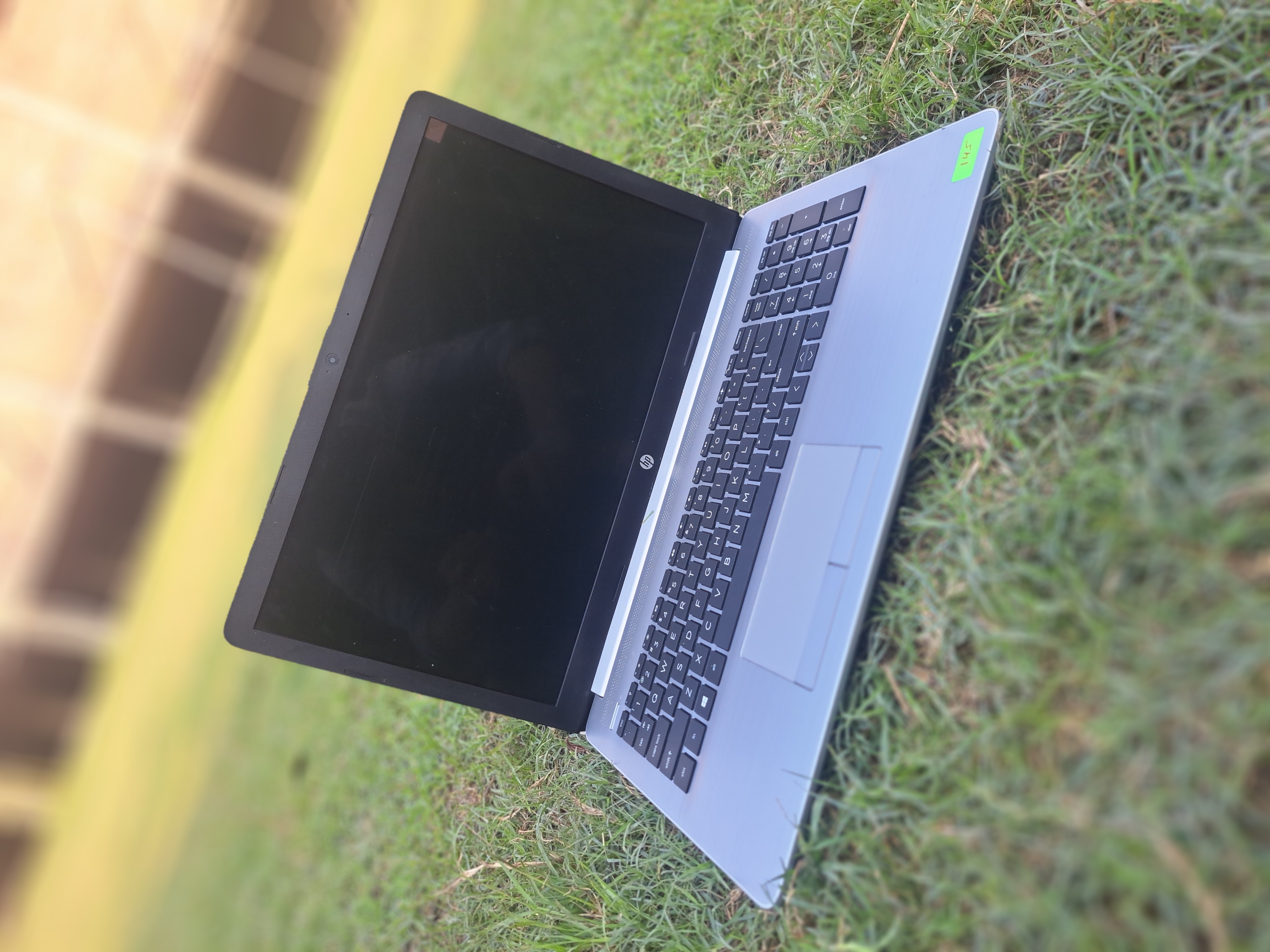 HP 15-da1030tu Laptop - Intel Core i5 8th Gen (Quad-Core) | 8GB RAM | 256GB SSD | 15.6" Full HD Display 