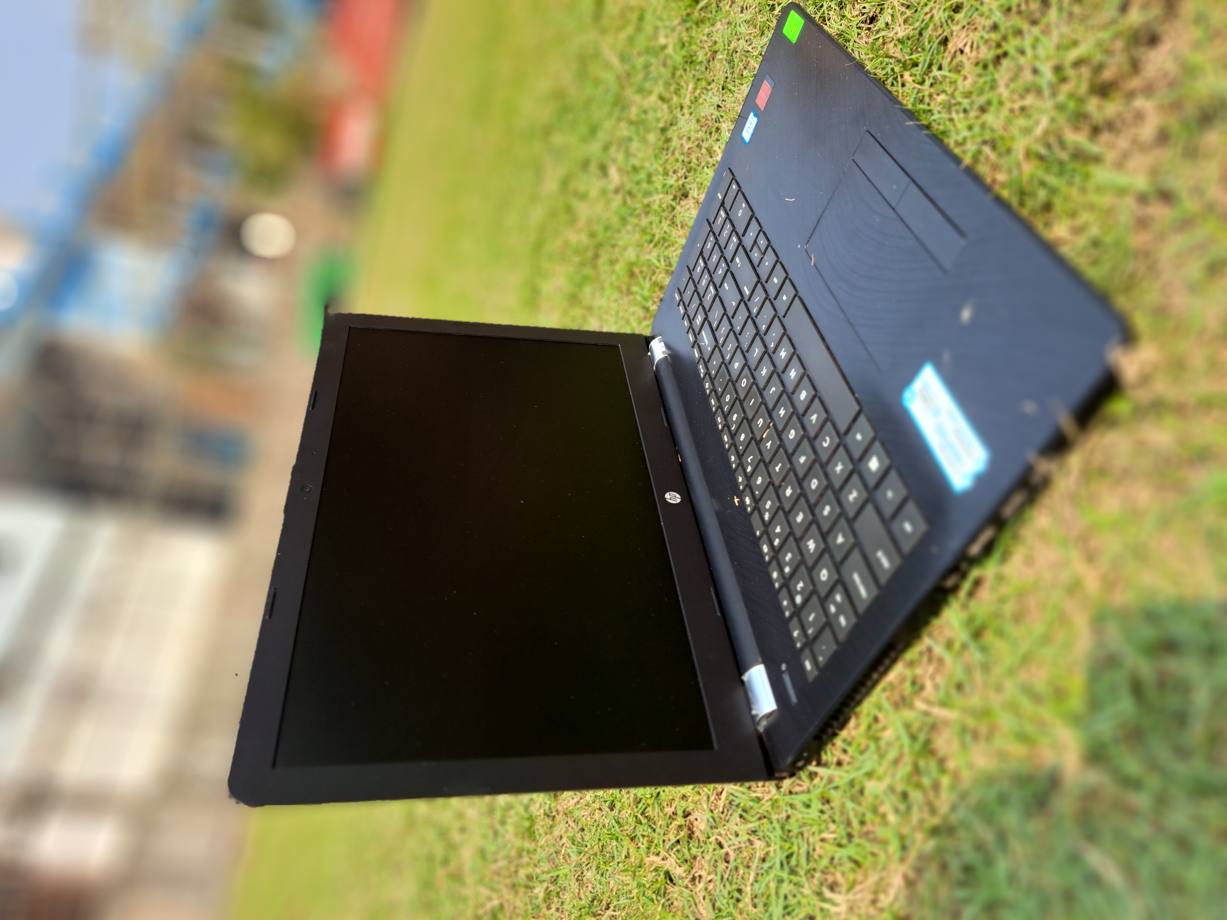 HP Notebook 15-bs180tx - Intel Core i5 8th Gen (Quad-Core) | 8GB RAM | 256GB SSD | 2GB Dedicated AMD Graphics | 15.6" Full HD Display | Natural Silver