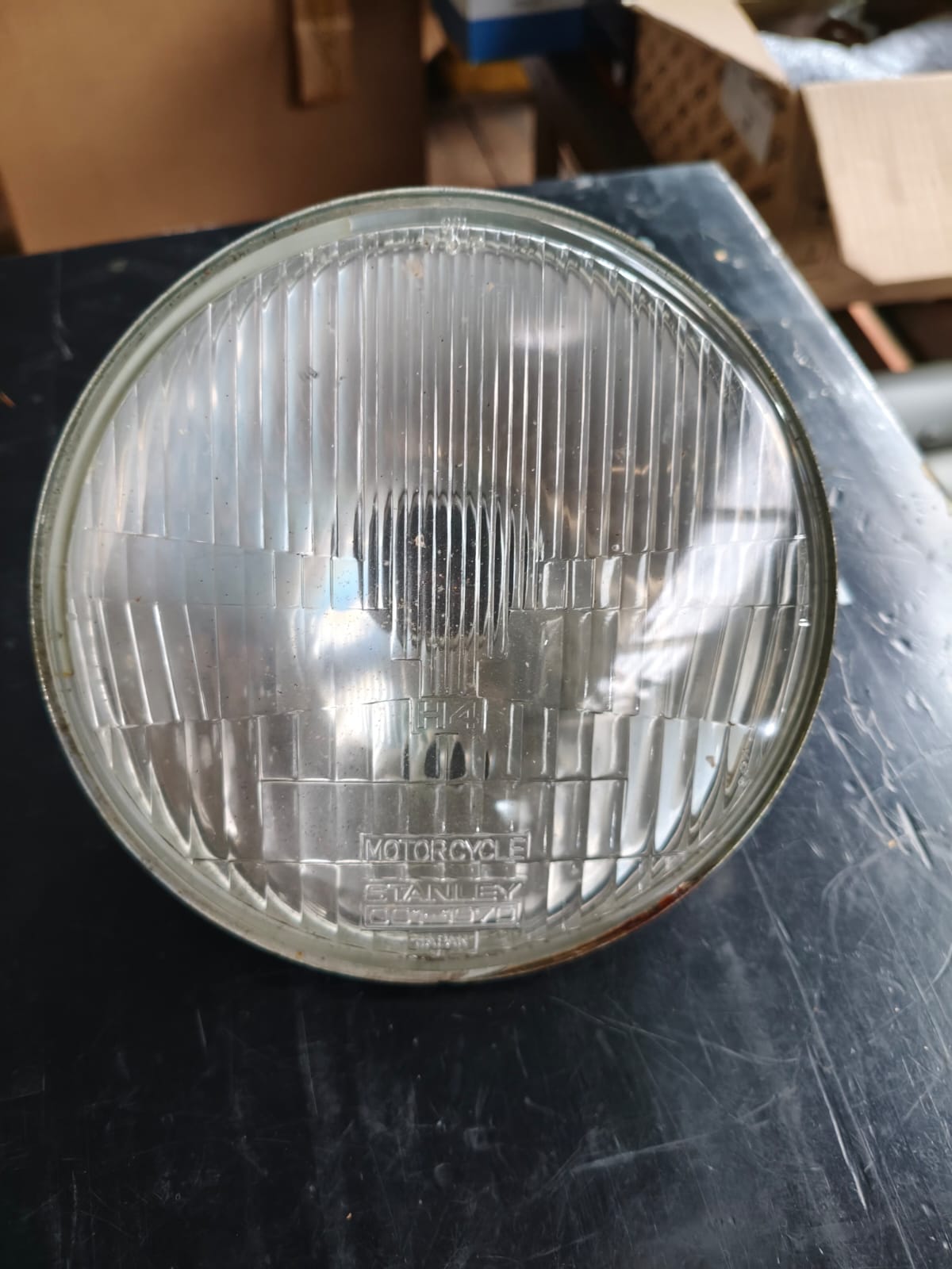 Farol de Motocicleta H4 Universal 