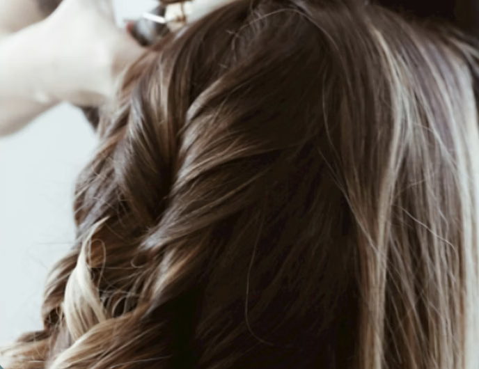 Shampoing + Brushing  Cheveux Très Longs