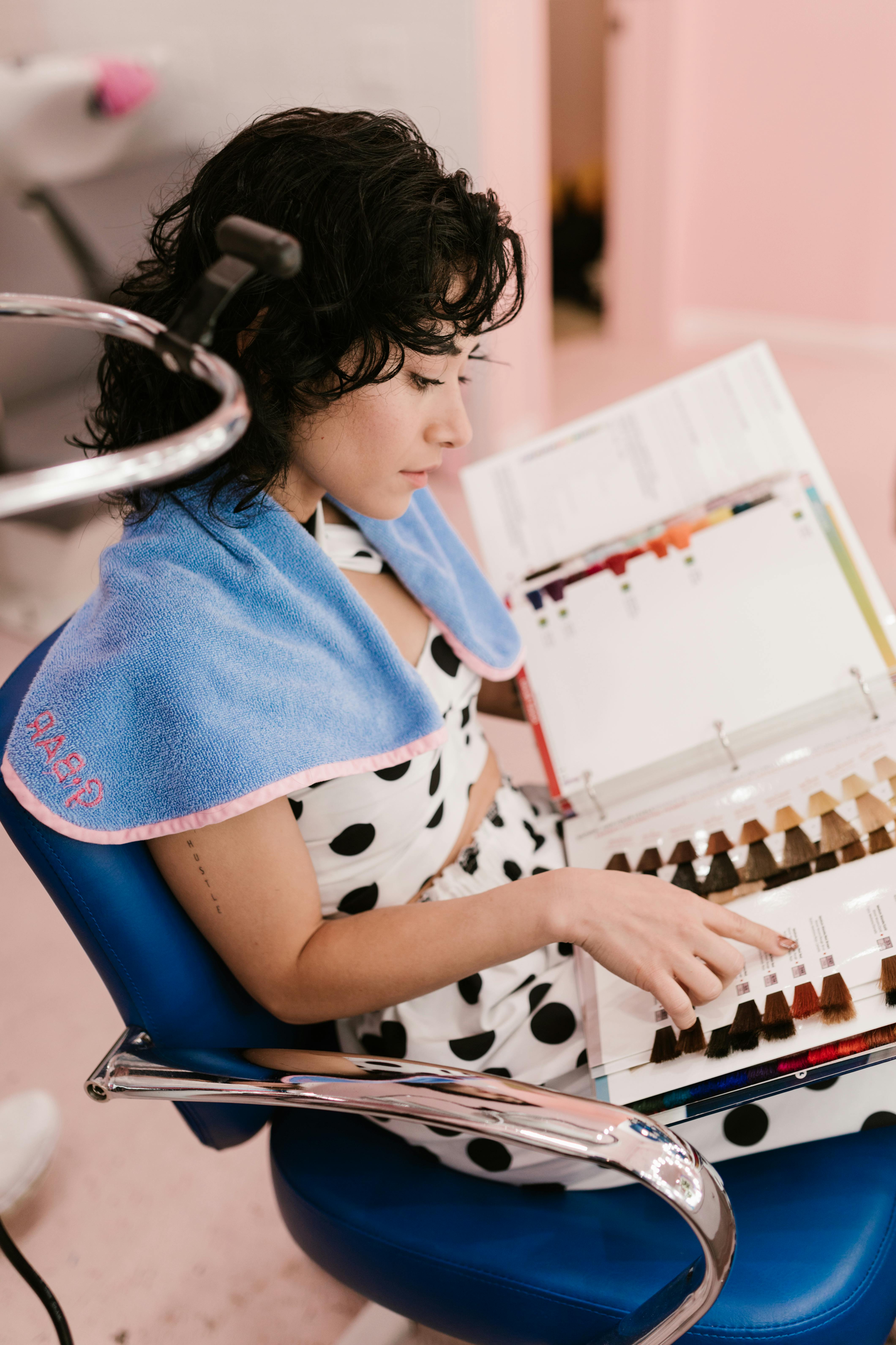 Couleur + Brushing + Cheveux Mi-Longs