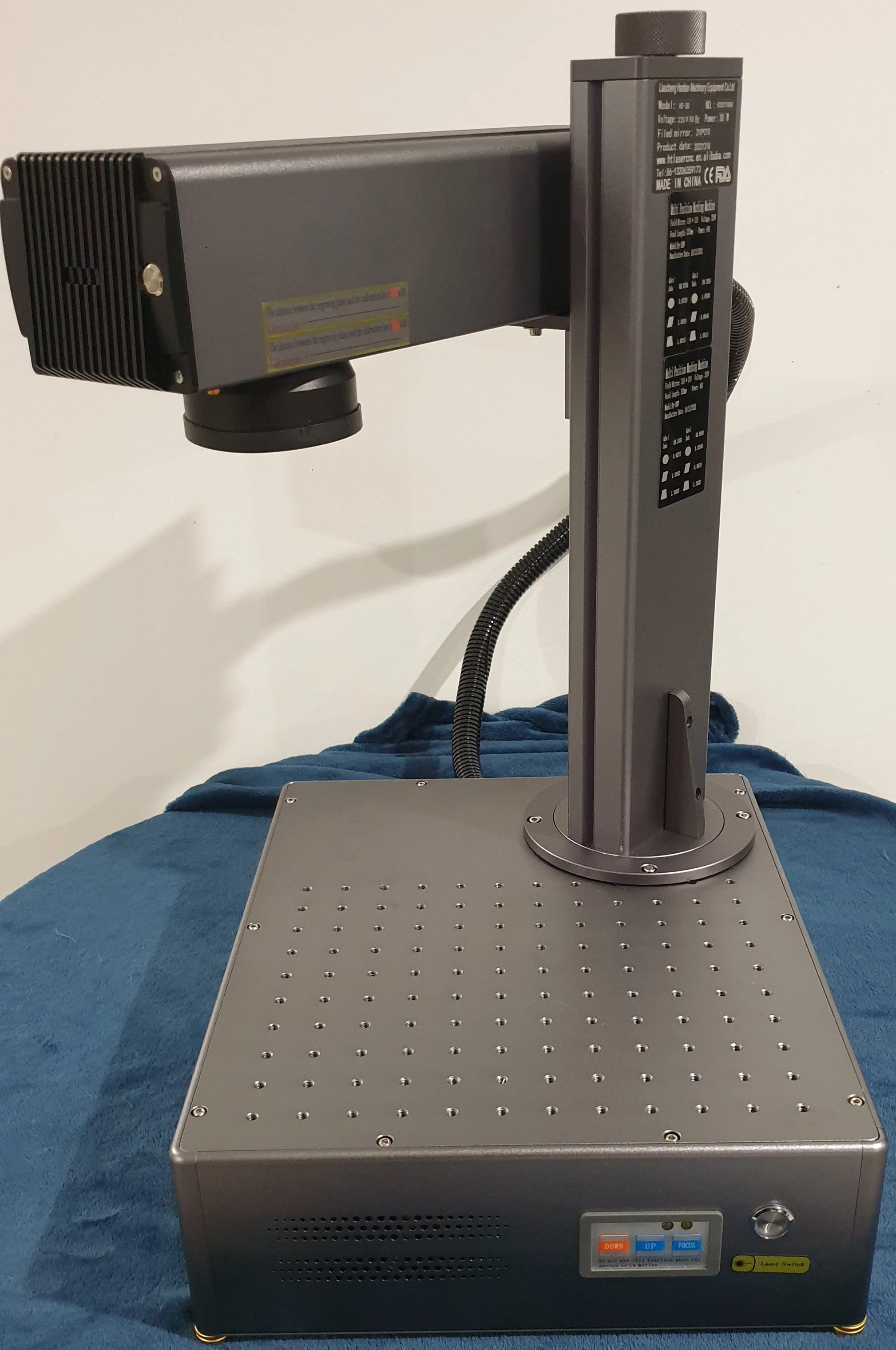 Compact 50w Fiber Laser