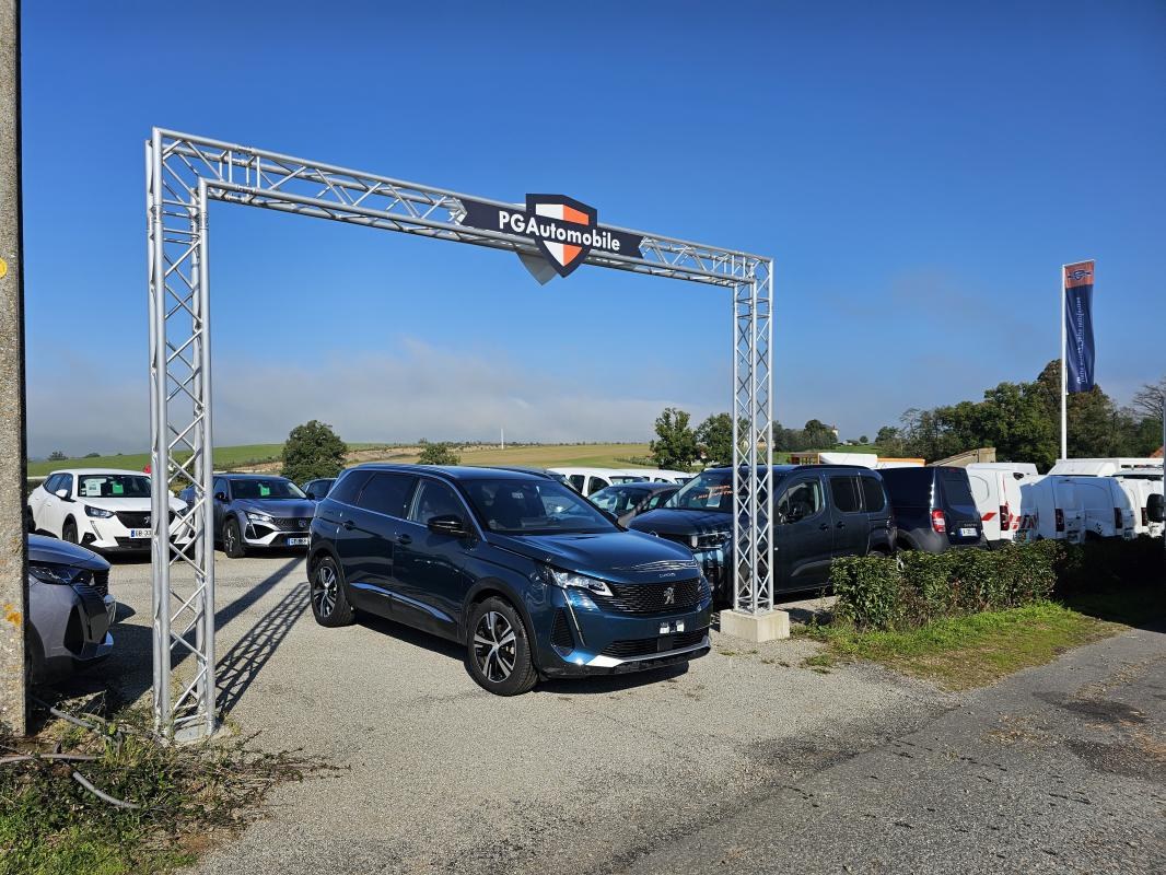 Peugeot 5008 HYBRIDE 136 CH e-DCS 6 GT