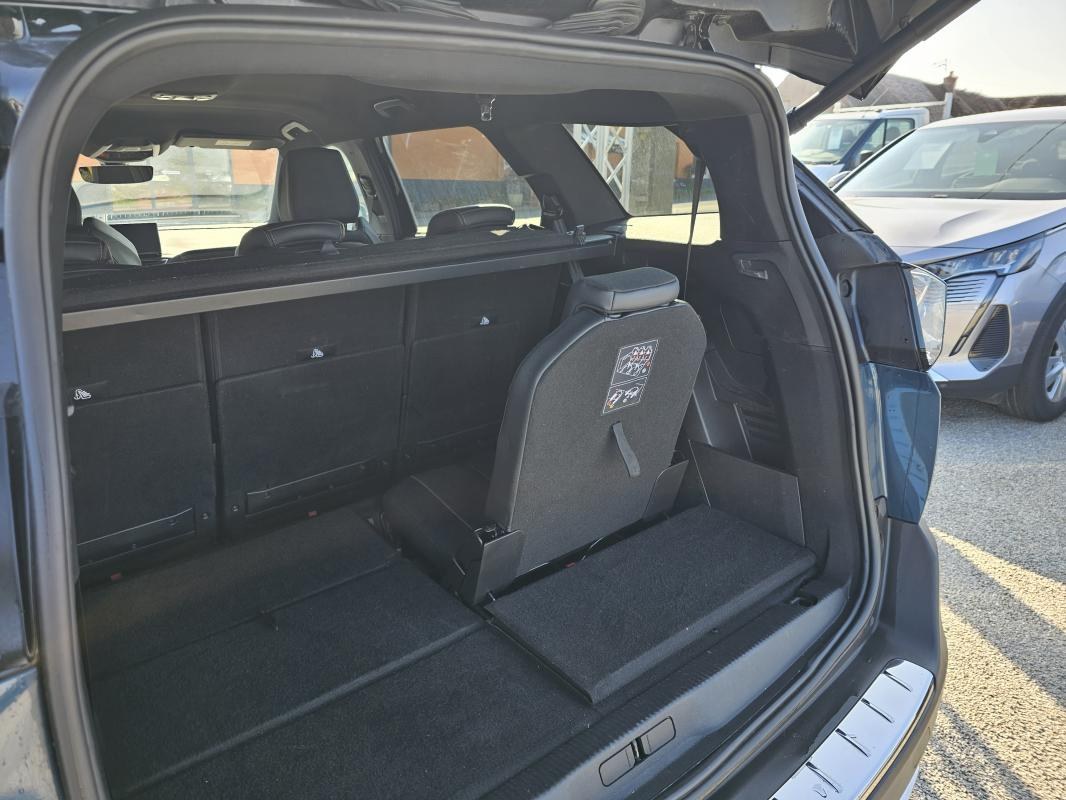 Peugeot 5008 HYBRIDE 136 CH e-DCS 6 GT