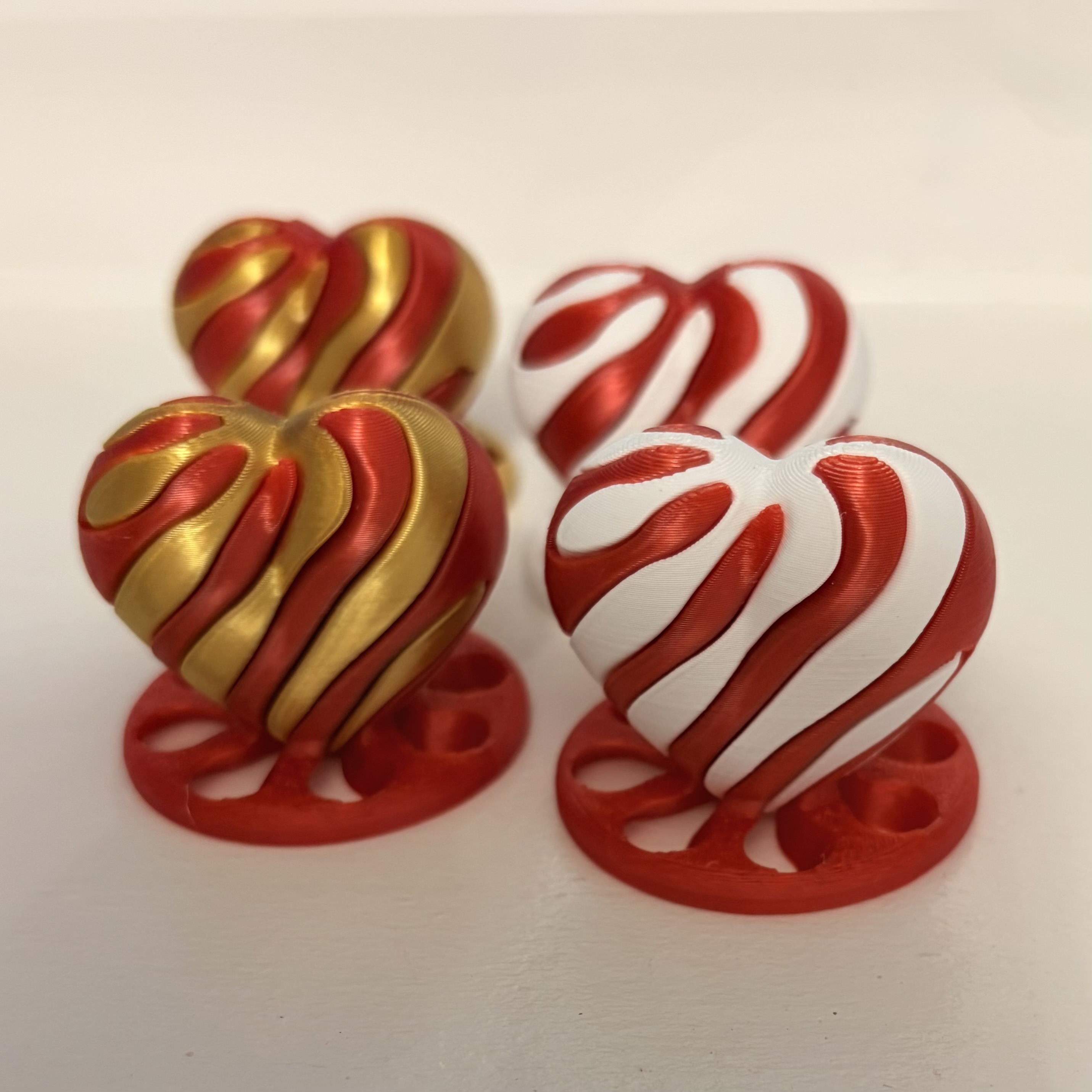 Twisted Heart Passthrough Fidget