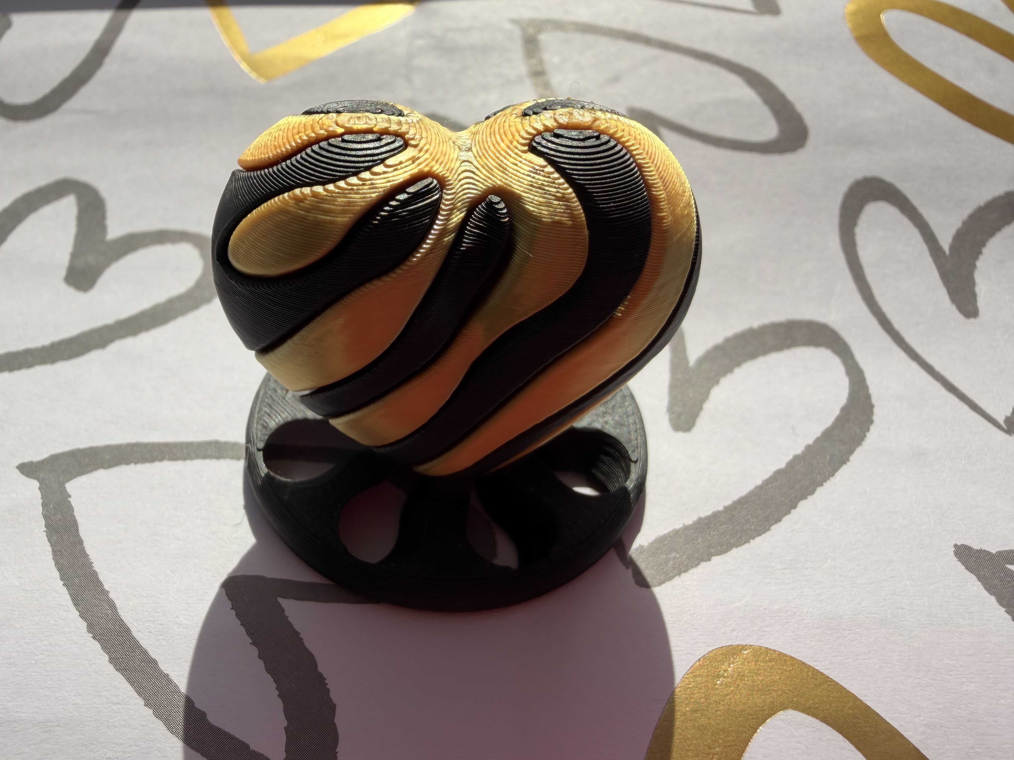 Twisted Heart Passthrough Fidget