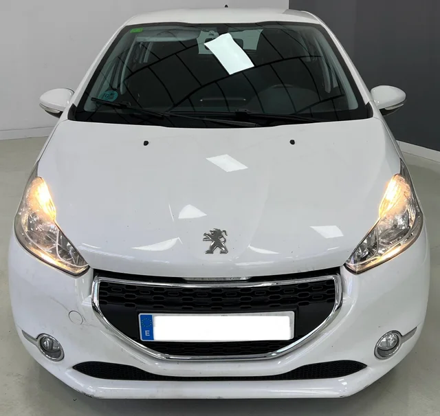 Peugeot 208 2016