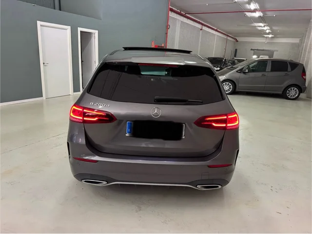 Creative coMERCEDES BENZ CLASE B 200D AUTOMATICOurse session