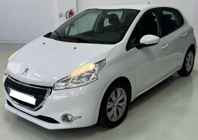 Peugeot 208 2016