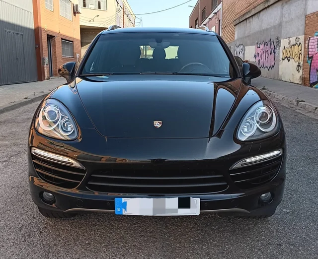 Porsche Cayenne 2012 