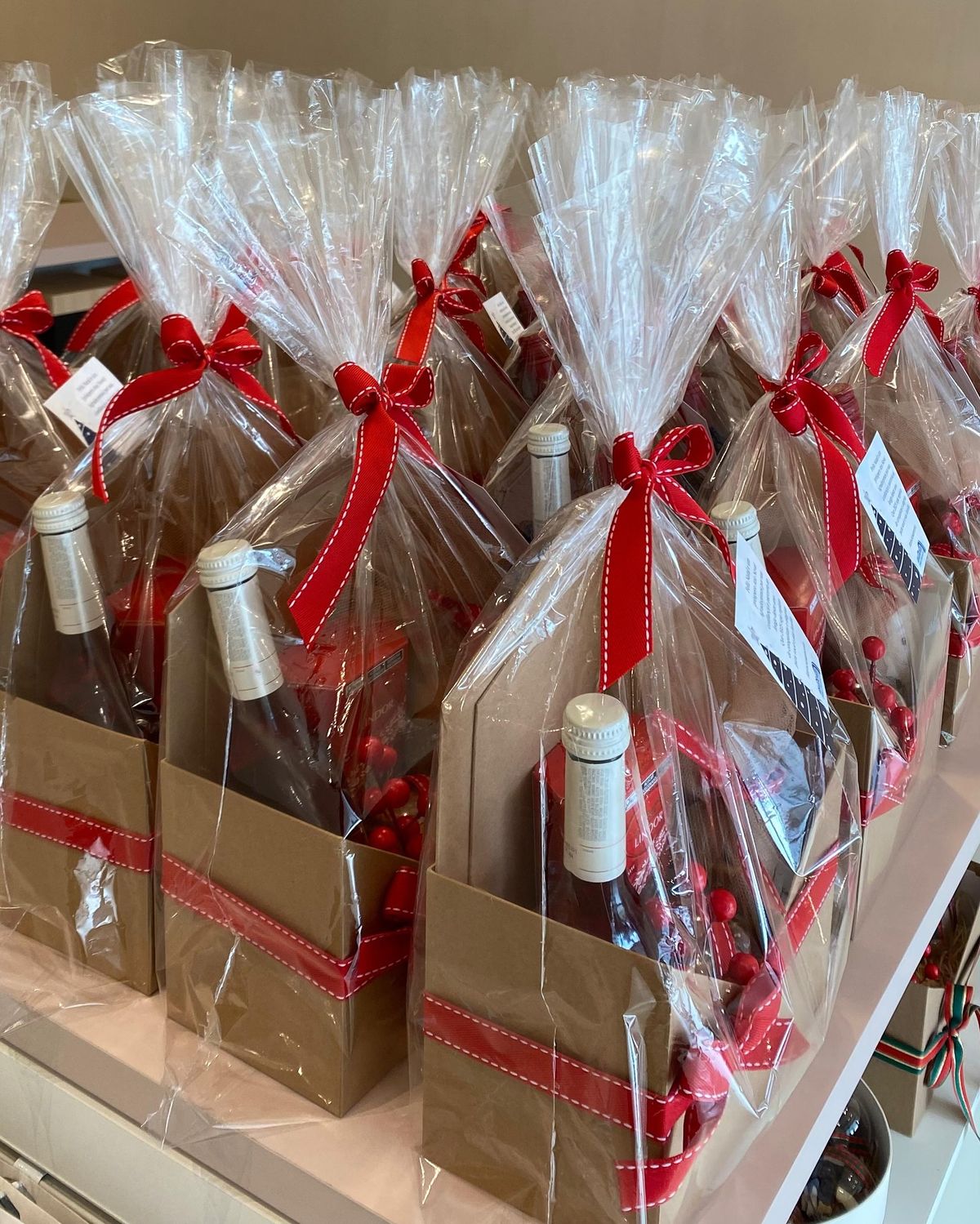 Festive Gift Hamper with Wine