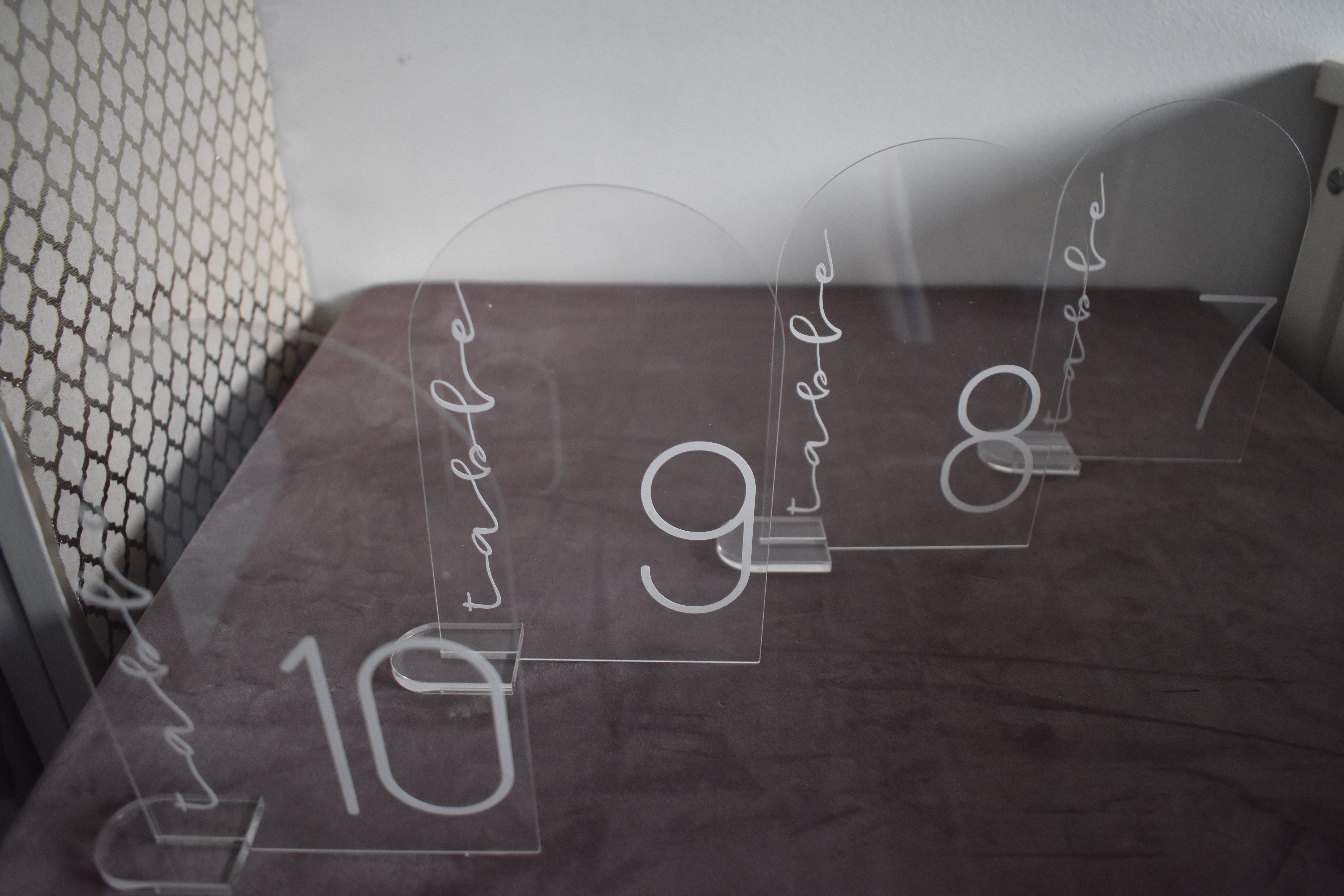 Numéros de table transparents 