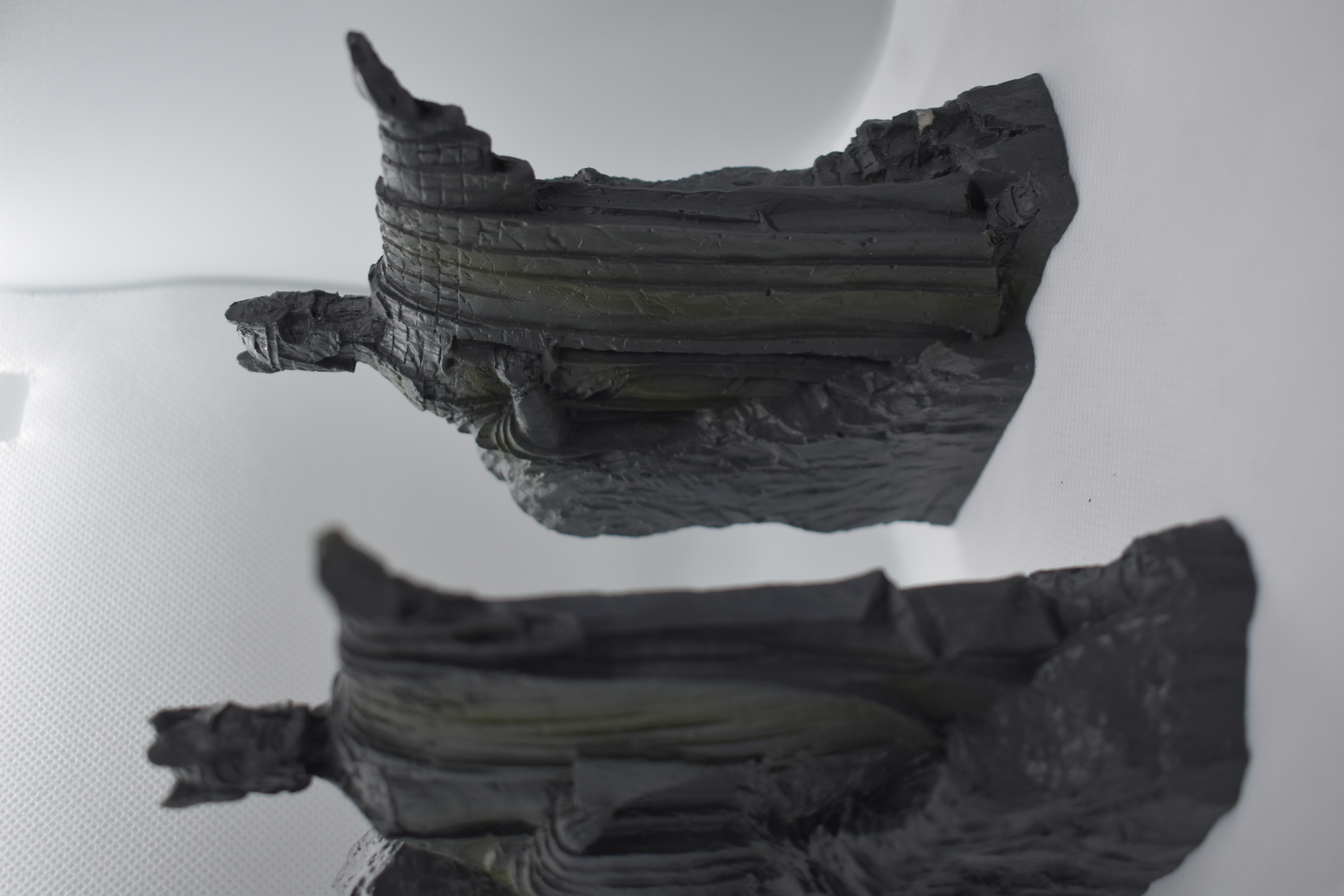 Statues des portes de l'Argonath 