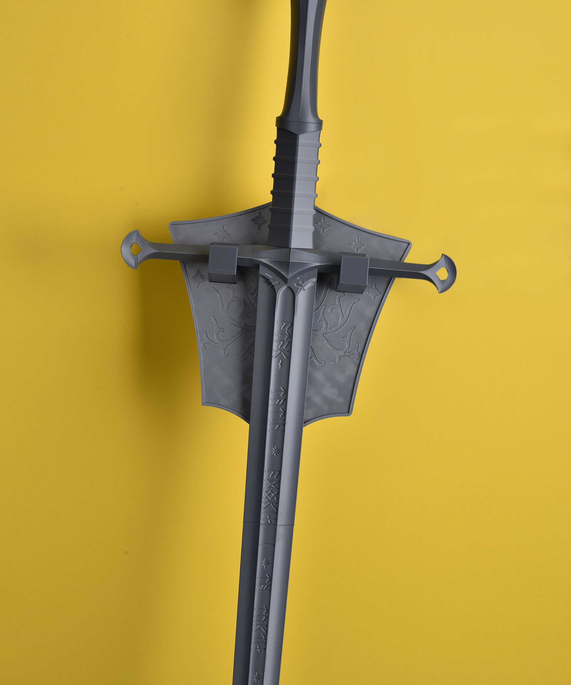 İsildur’un Kılıcı (Narsil / Andúril) - Yüzüklerin Efendisi