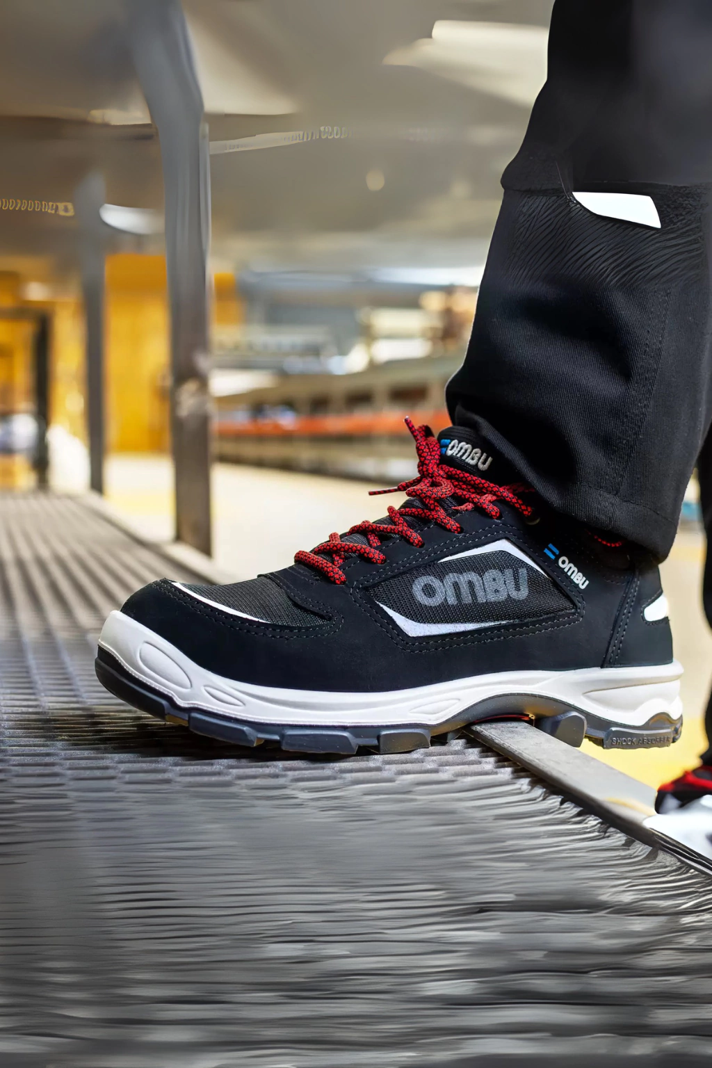 ZAPATILLA KRYPTON OMBU CON PUNTERA DE ACERO