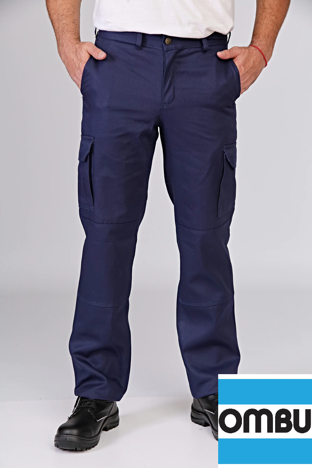 PANTALÒN CARGO CON BOLSILLO PORTA CELULAR OMBU