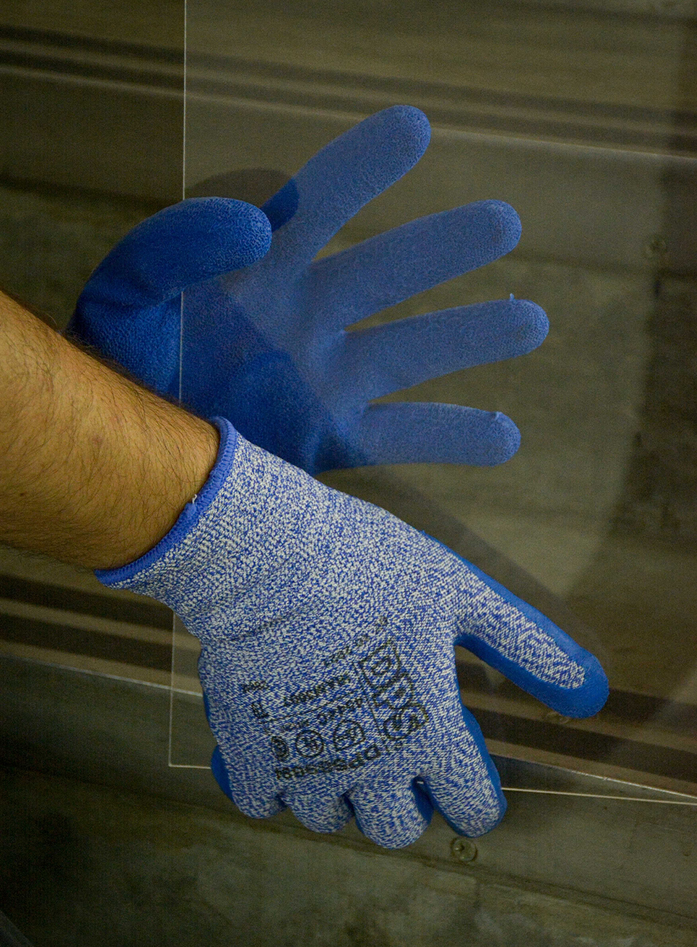 GUANTE SIN COSTURA ANTICORTE PALMA RECUBIERTA EN LATEX DE PASCALE