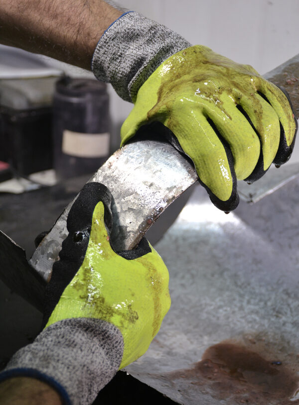 GUANTE SIN COSTURA ANTICORTE RECUBIERTO COMPLETO NITRILO DOBLE BAÑO EN PALMA ESPUMADO DE PASCALE