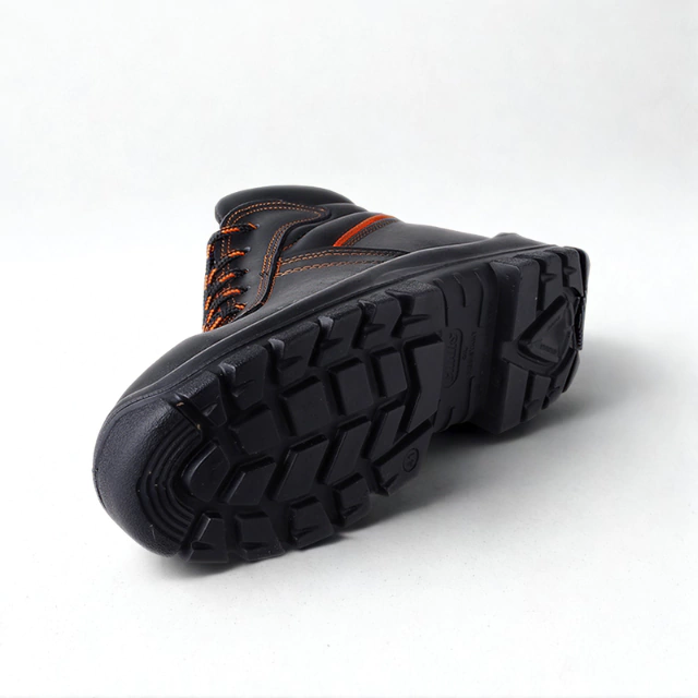 BOTIN DE SEGURIDAD CON PUNTERA CHARS BRIAN