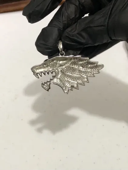 Dije  Cabeza de Leon Diamantado .925