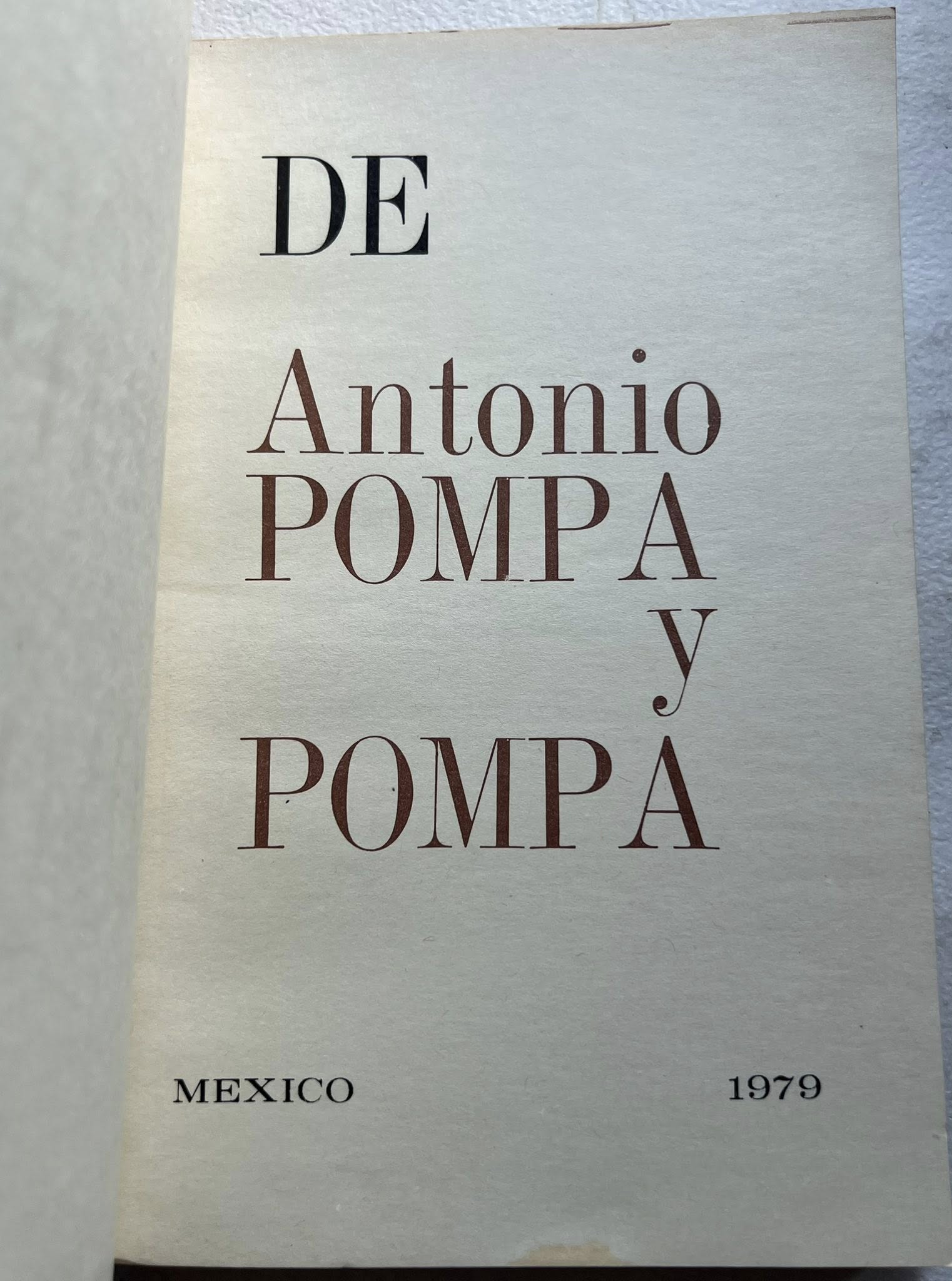 De Antonio Pompa y Pompa por la UNAM