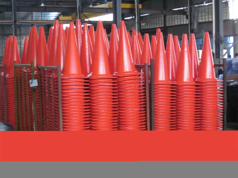 750mm PVC Traffic Cone Reflective Rubber Barrier Road Cone