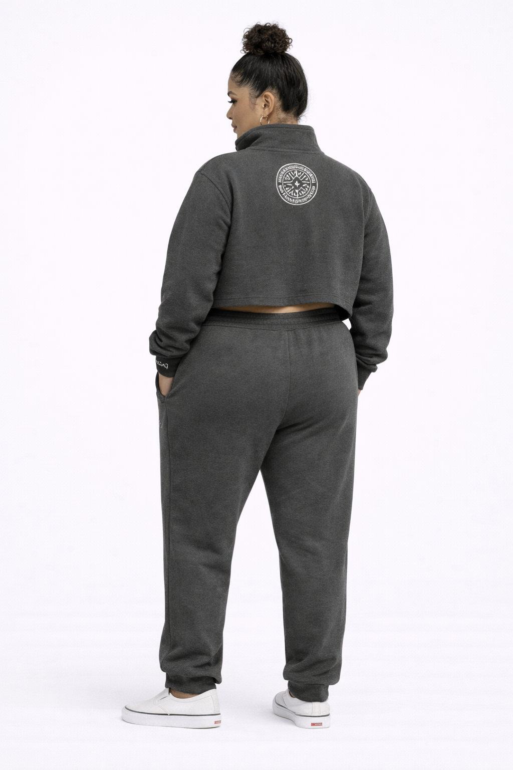 Siapo Co Women’s Quarter-Zip Crop Sweatsuit
