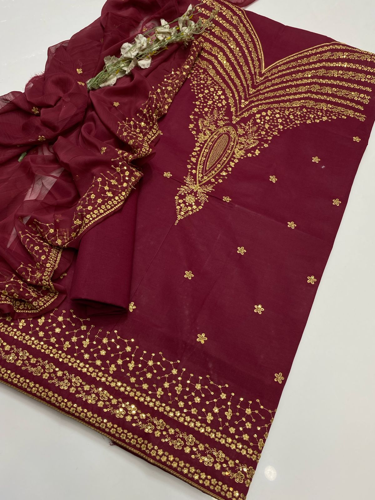 Jazmine Lawn/cotton Hit Traditional Fully Sequence Embroidered Article 2K26