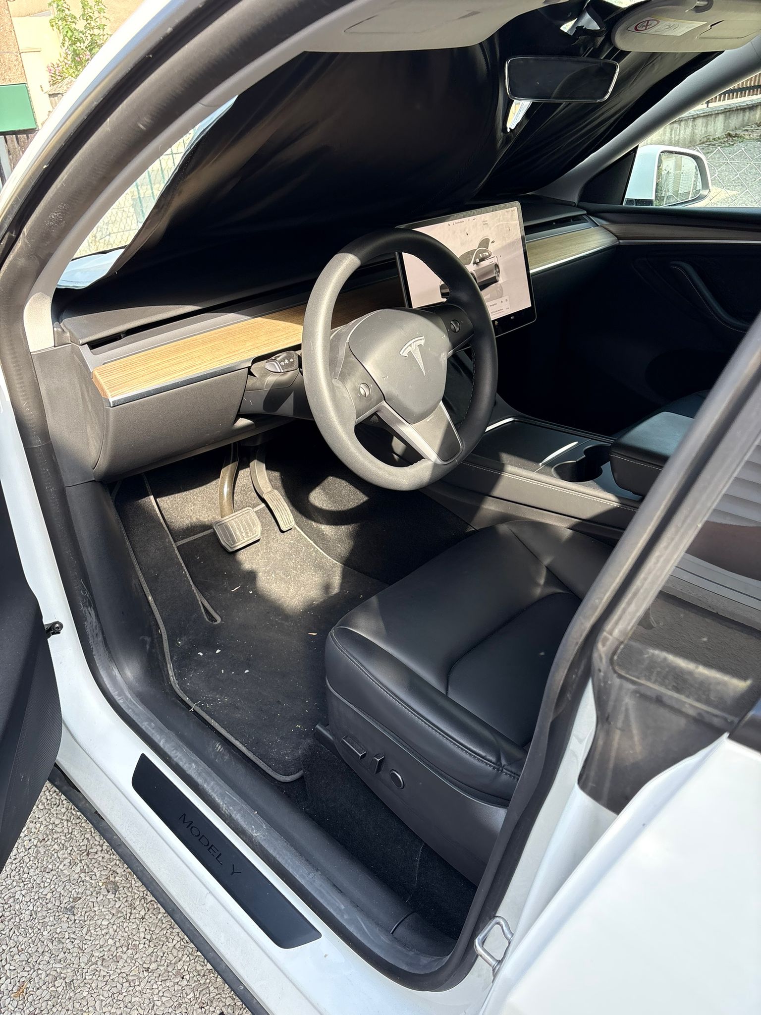 Tesla model y