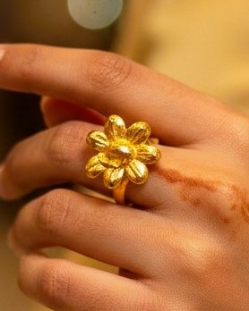 Flower Statement Ring Gold Plated