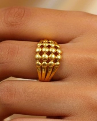 Dot Design Dome Ring Gold Plated
